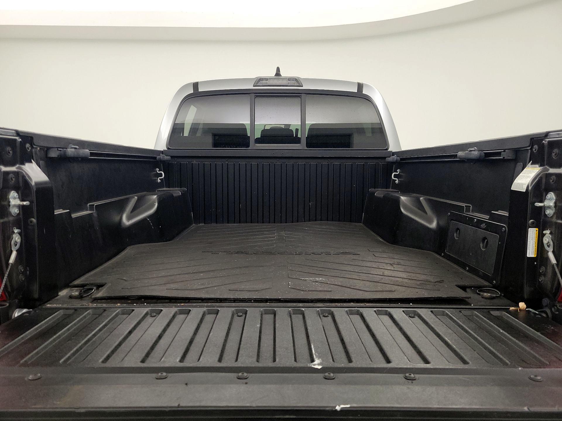 Thumbnail: 2022 Toyota Tacoma - 19