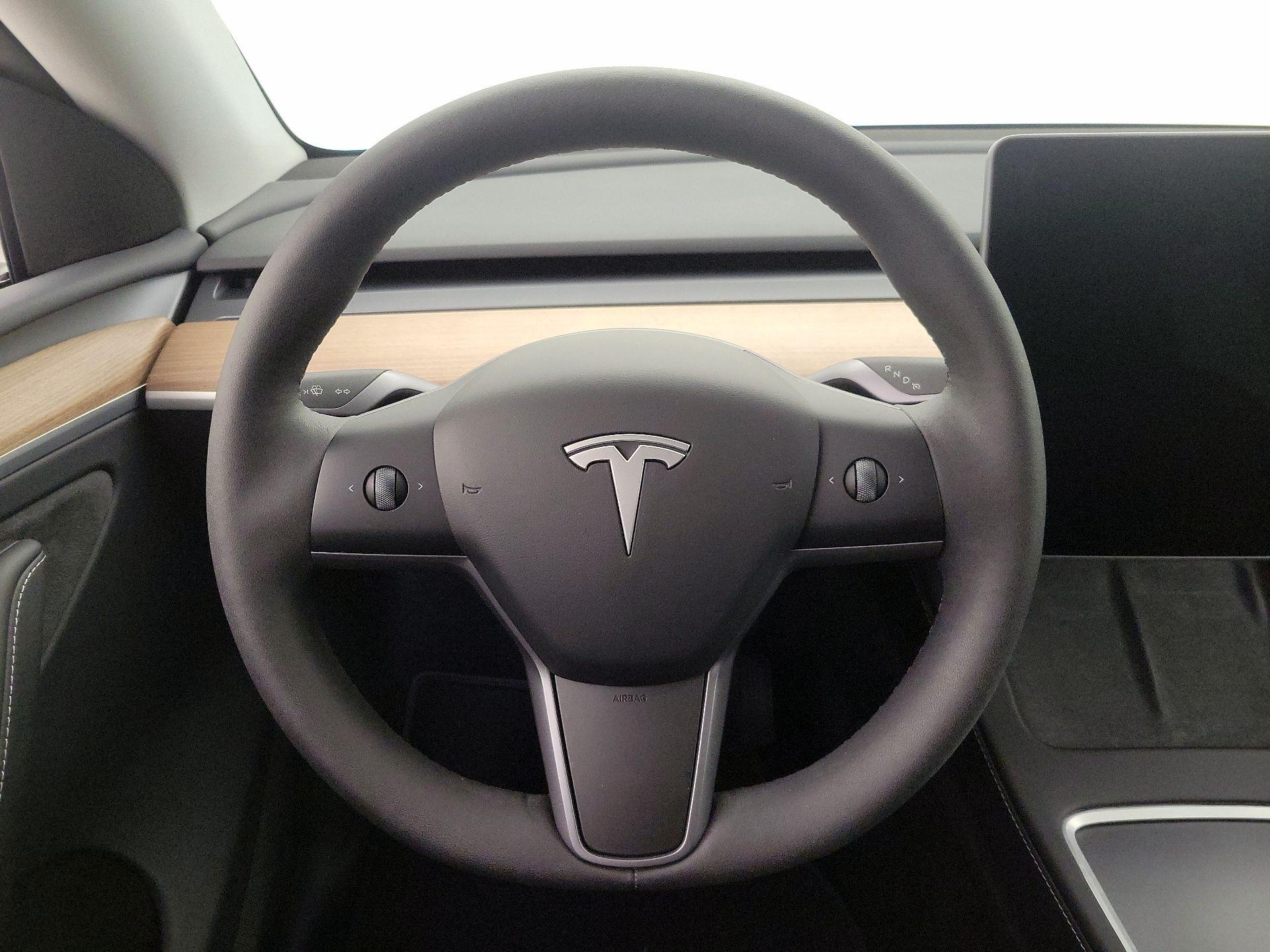 Thumbnail: 2024 Tesla Model Y - 10