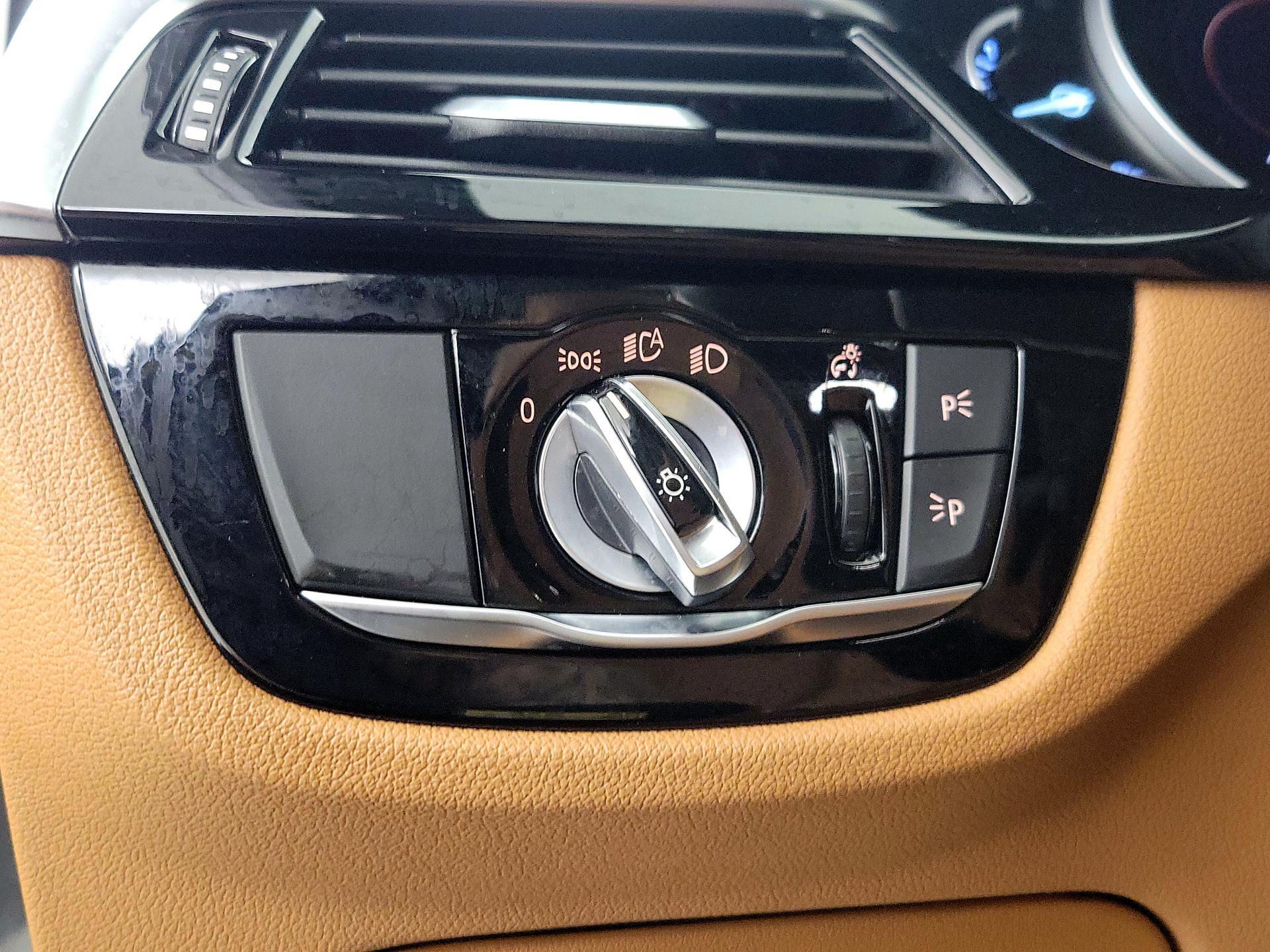 Thumbnail: 2019 BMW 5 Series - 13