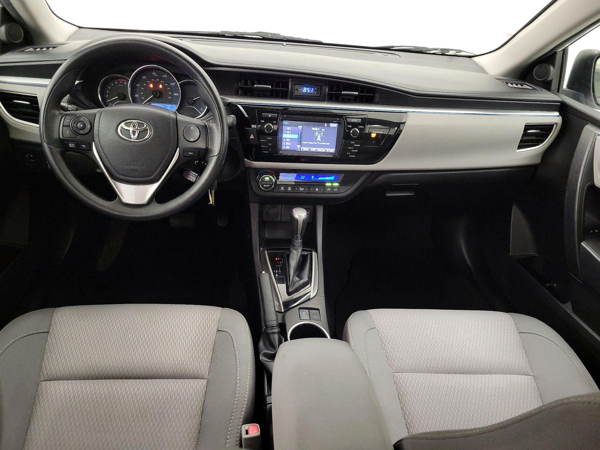 Thumbnail: 2015 Toyota Corolla - 9