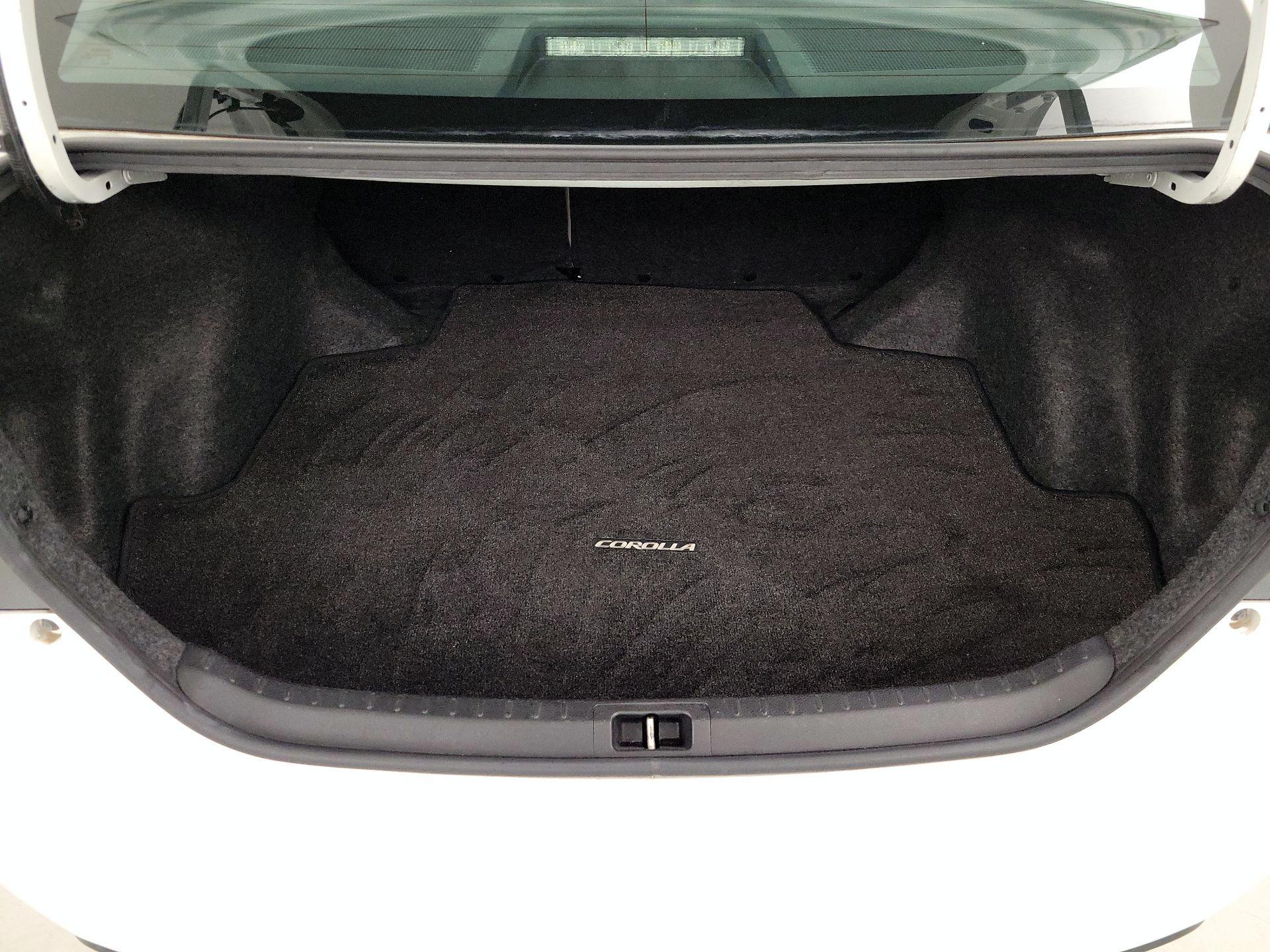 Thumbnail: 2015 Toyota Corolla - 20