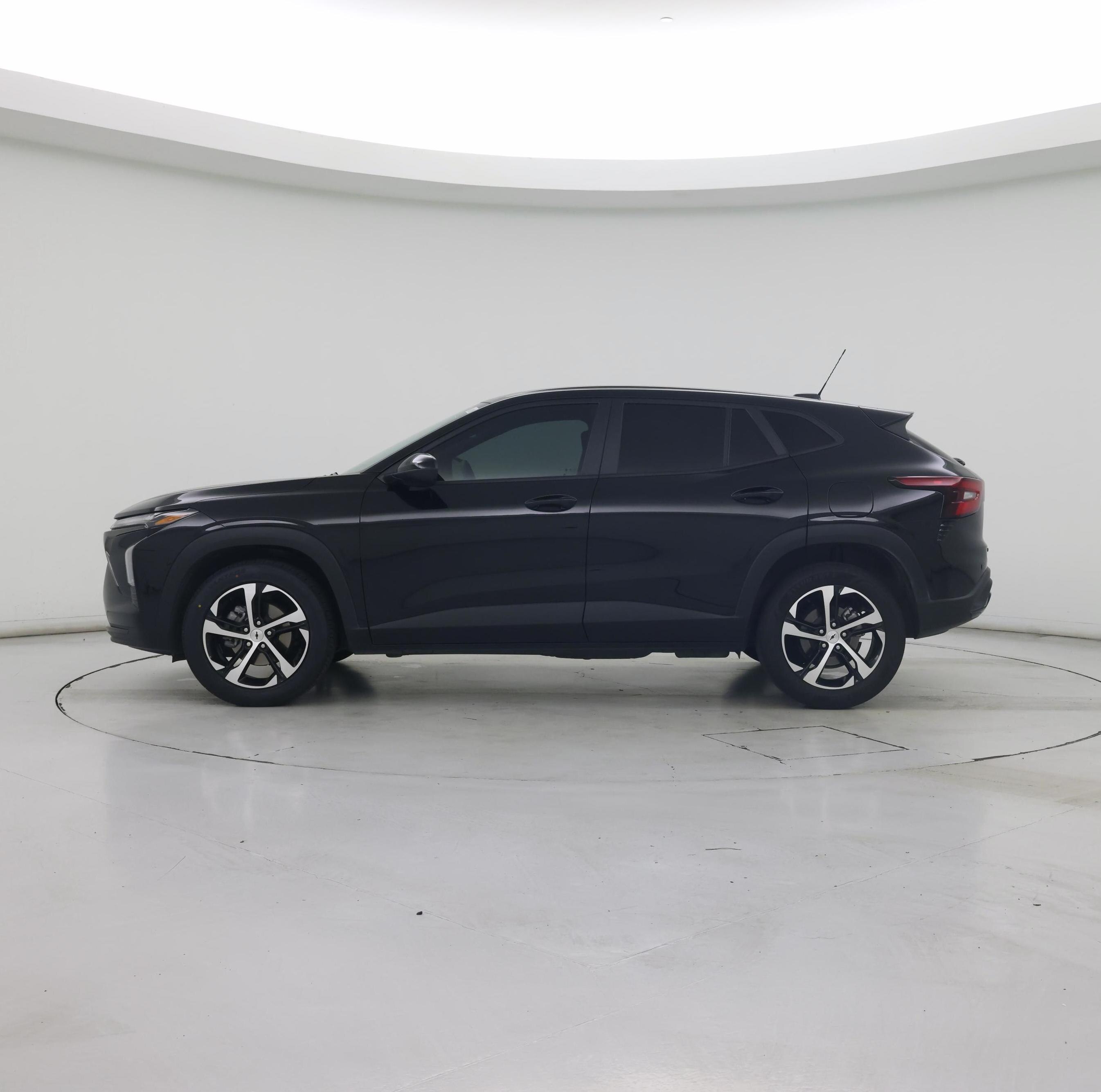 Thumbnail: 2024 Chevrolet Trax - 3