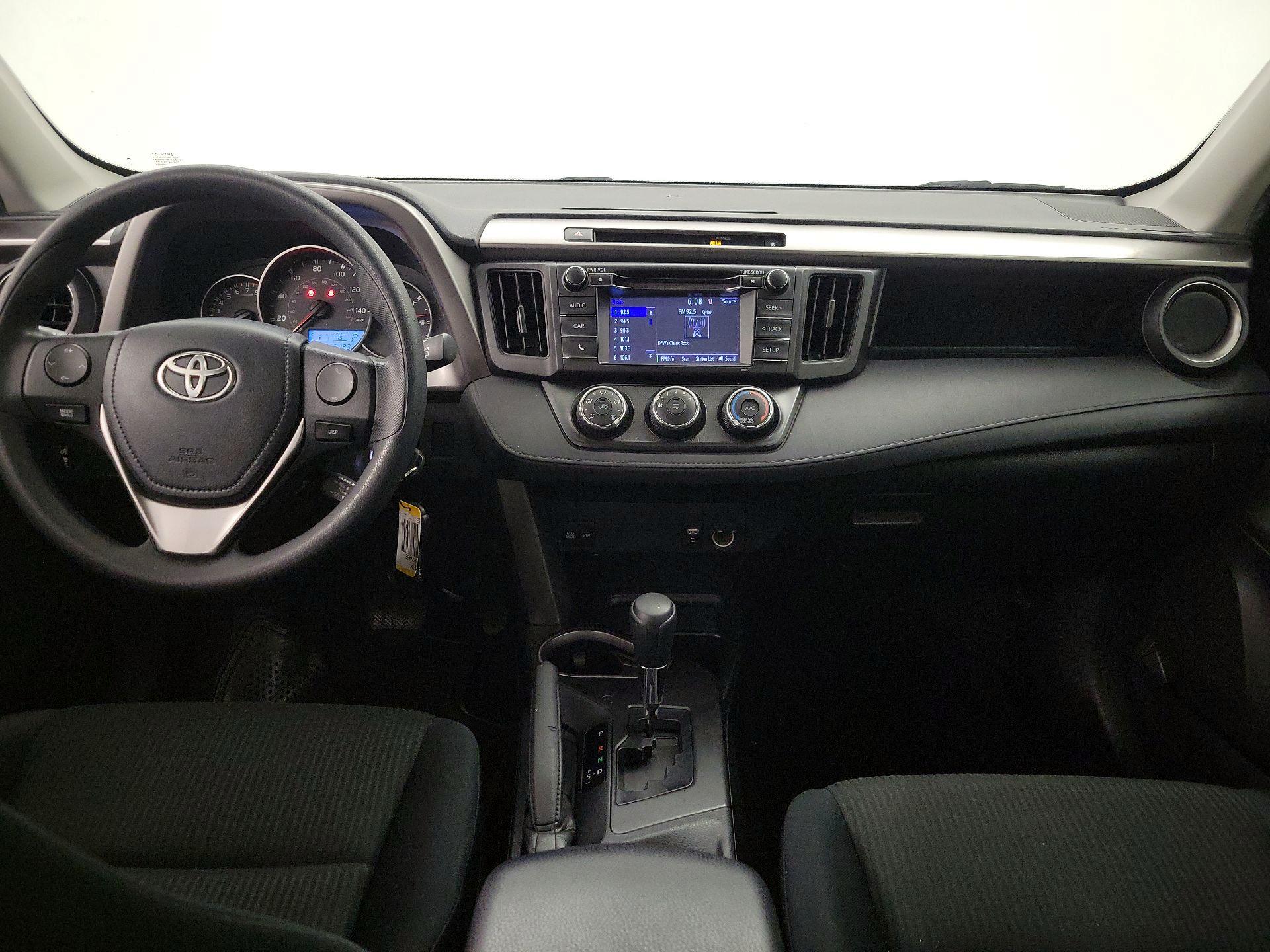 Thumbnail: 2016 Toyota RAV4 - 9