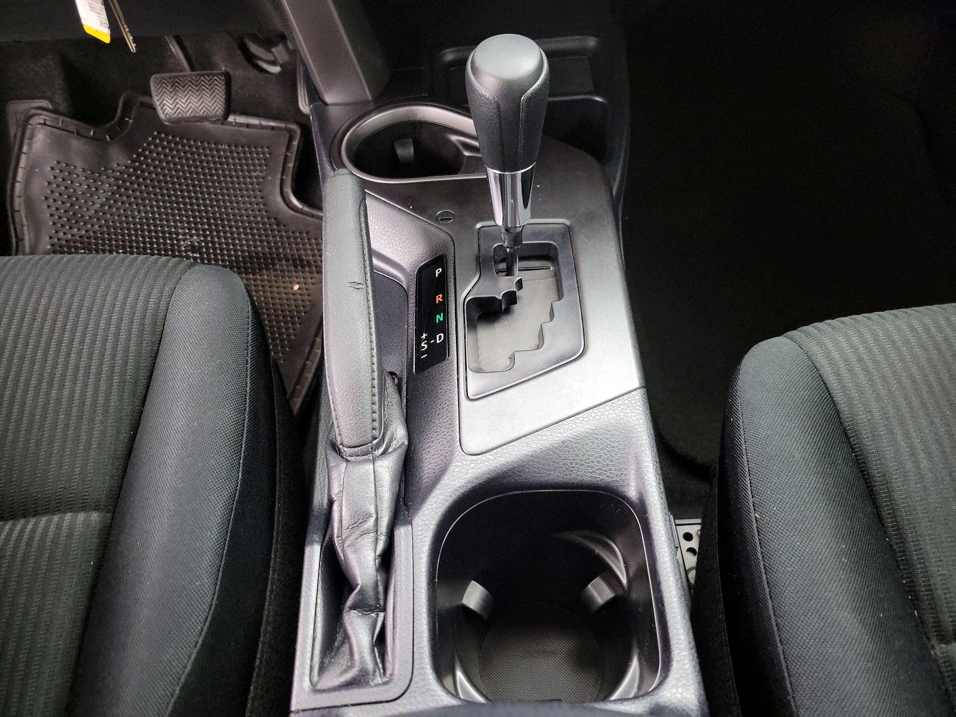 Thumbnail: 2016 Toyota RAV4 - 17