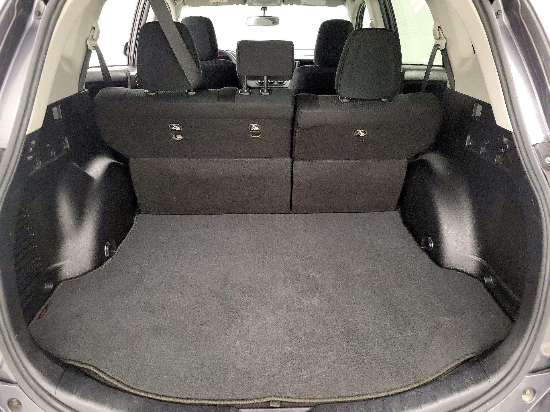 Thumbnail: 2016 Toyota RAV4 - 20