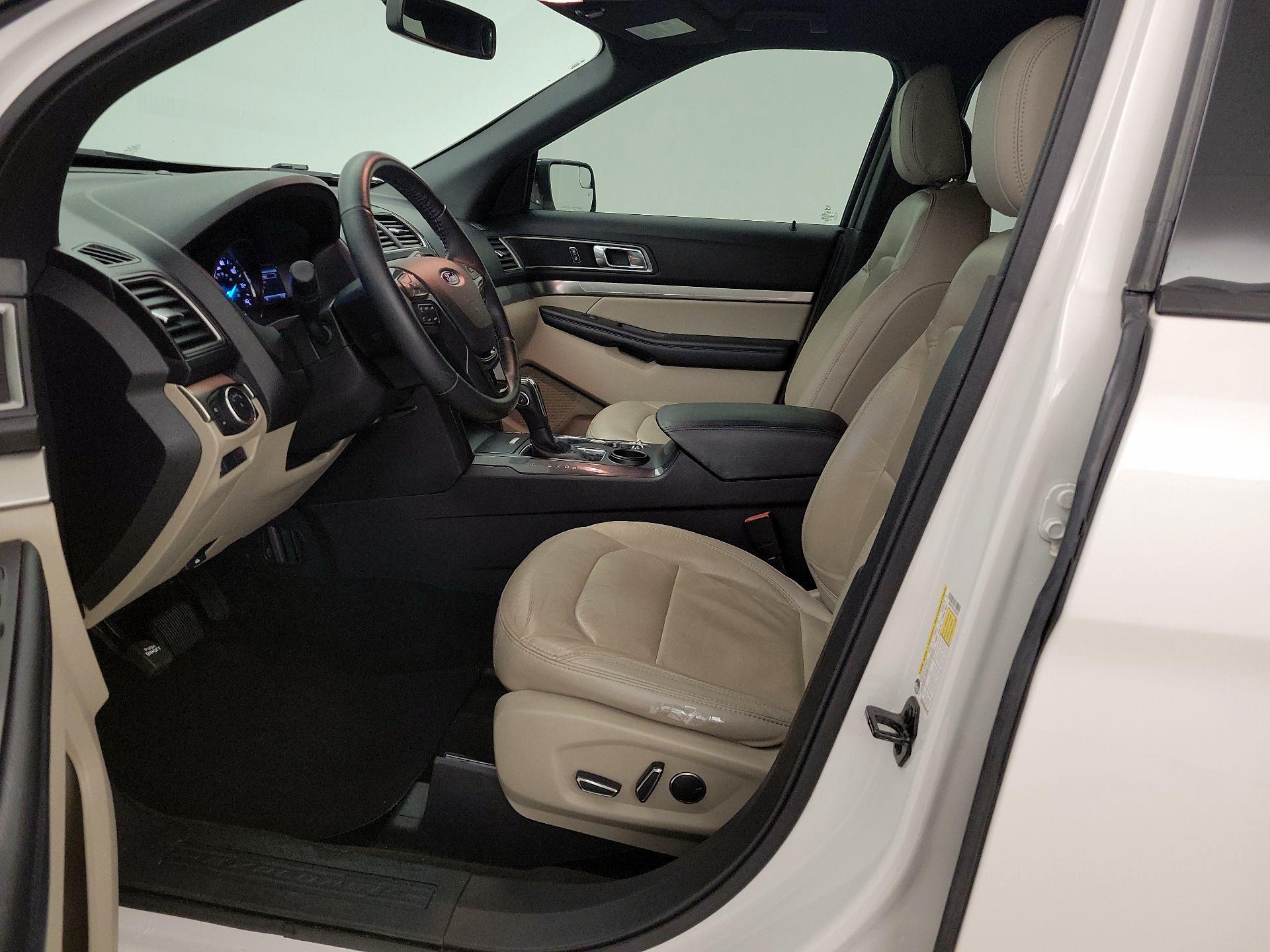 Thumbnail: 2018 Ford Explorer - 11
