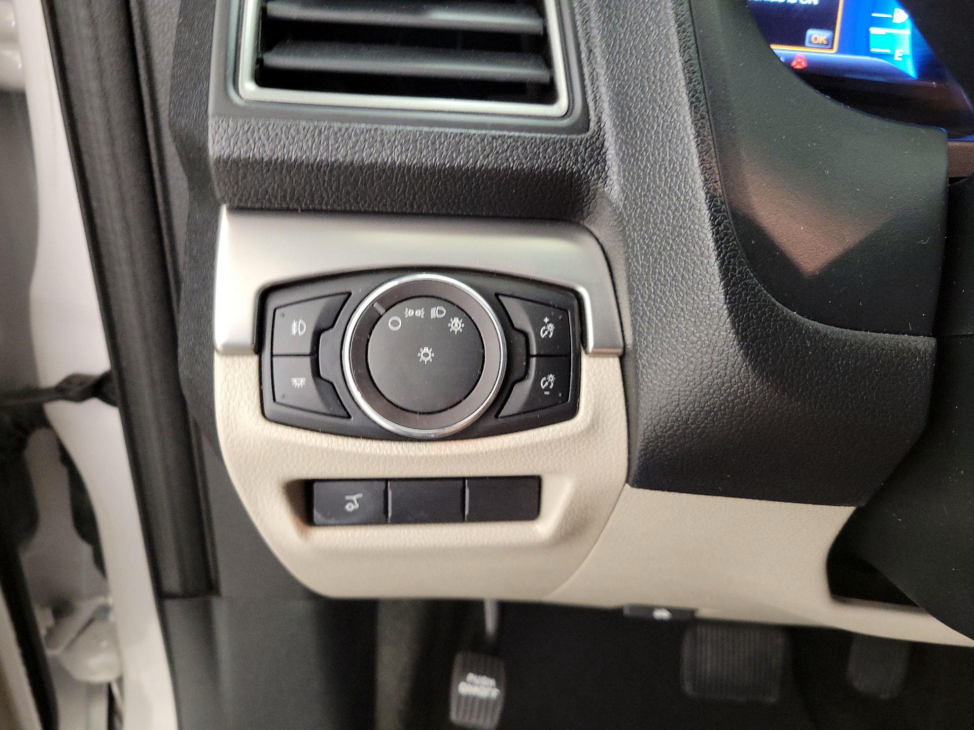 Thumbnail: 2018 Ford Explorer - 13