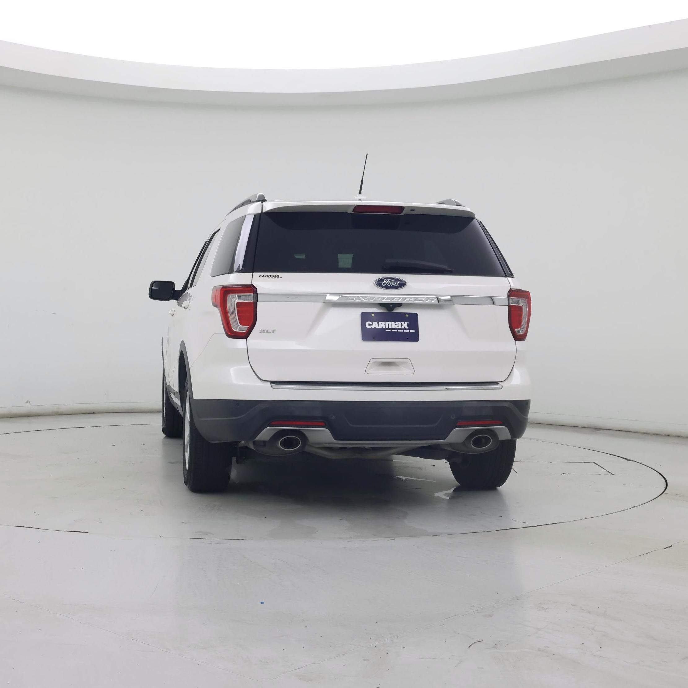 Thumbnail: 2018 Ford Explorer - 6
