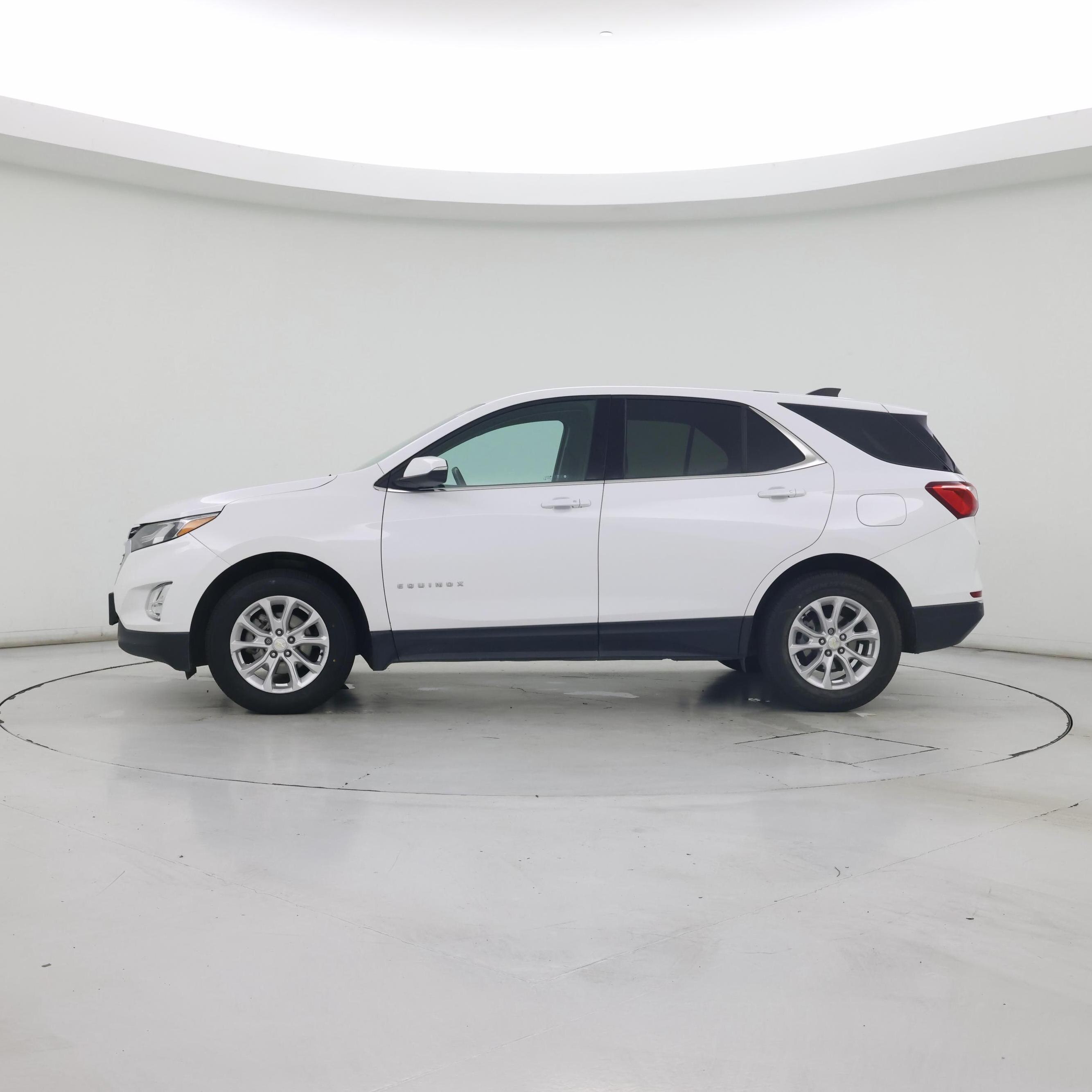 Thumbnail: 2019 Chevrolet Equinox - 3
