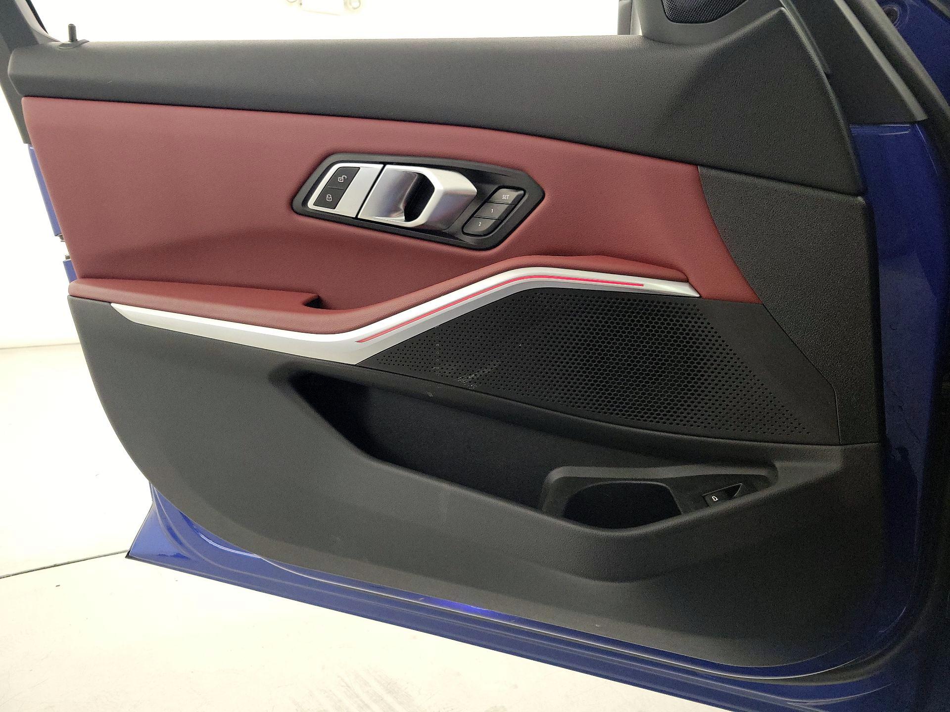 Thumbnail: 2022 BMW 3 Series - 12
