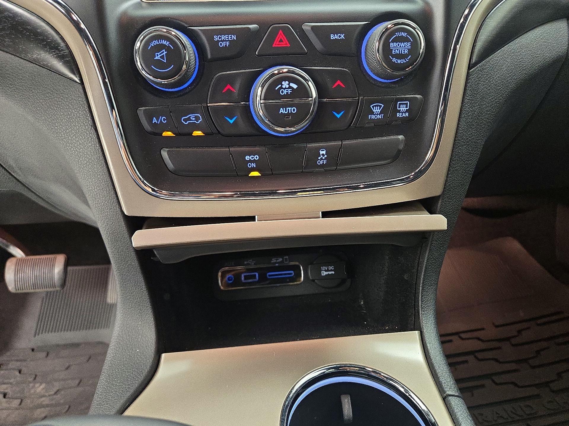 Thumbnail: 2014 Jeep Grand Cherokee - 15