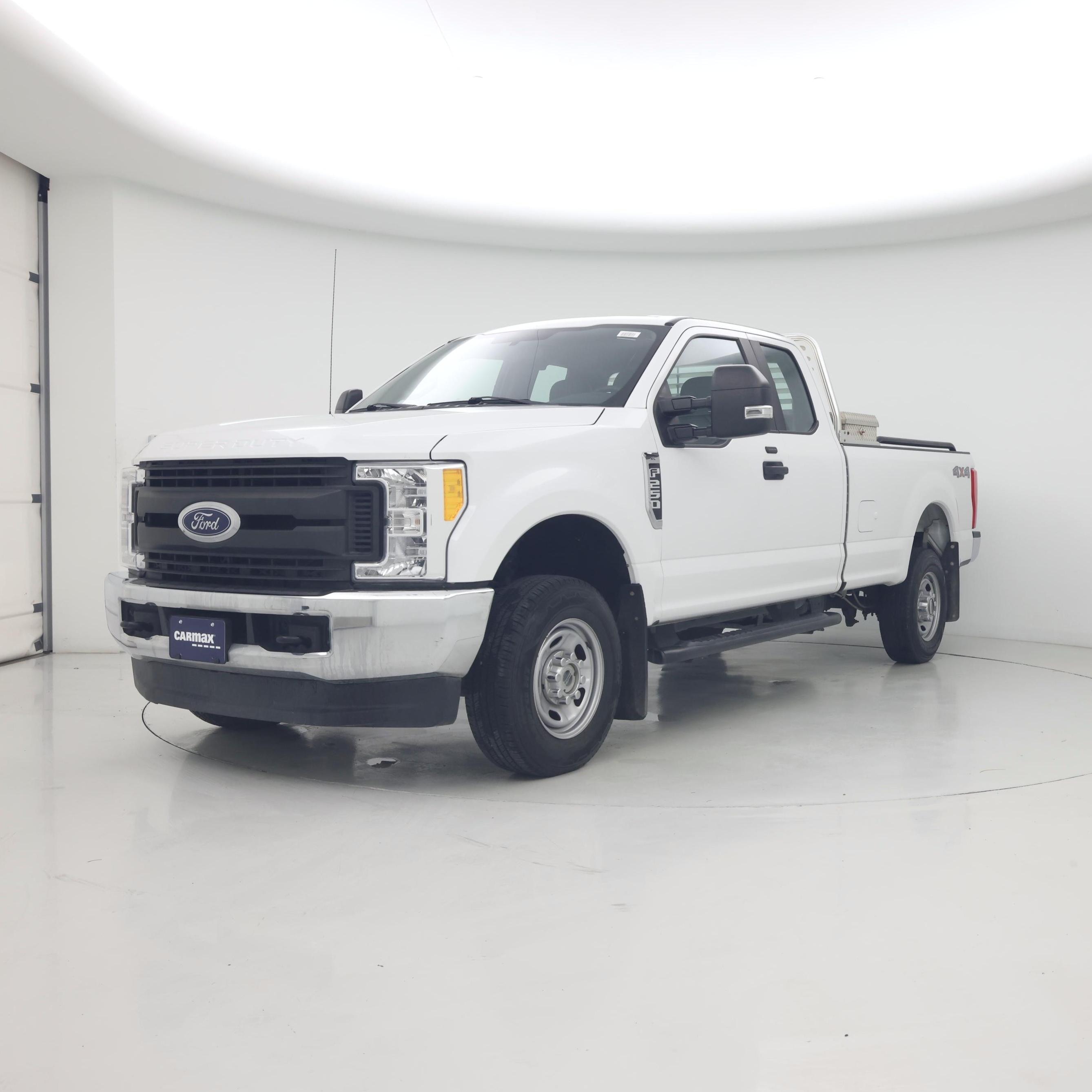 Thumbnail: 2017 Ford F-250 - 4