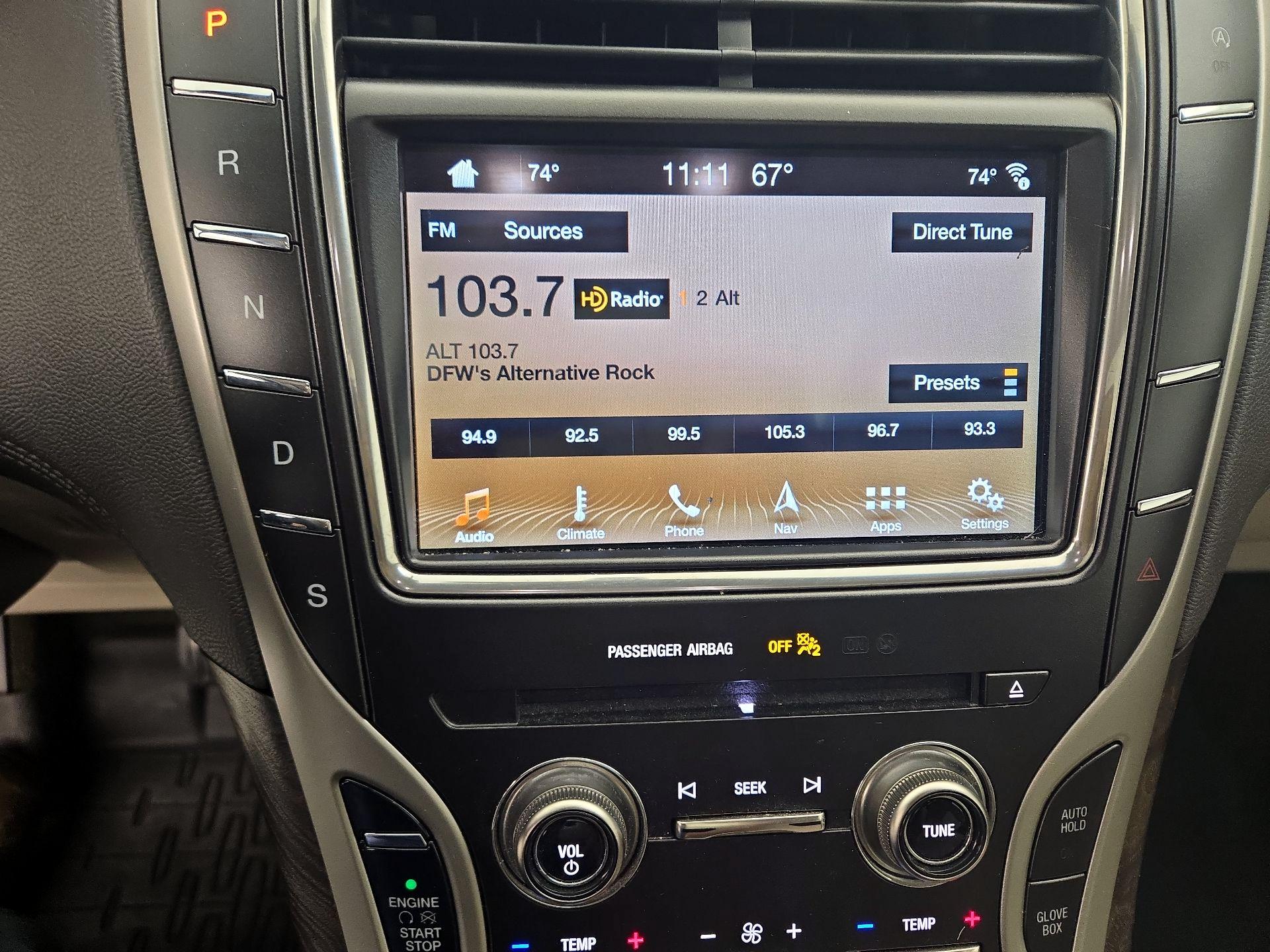 Thumbnail: 2019 Lincoln Nautilus - 16
