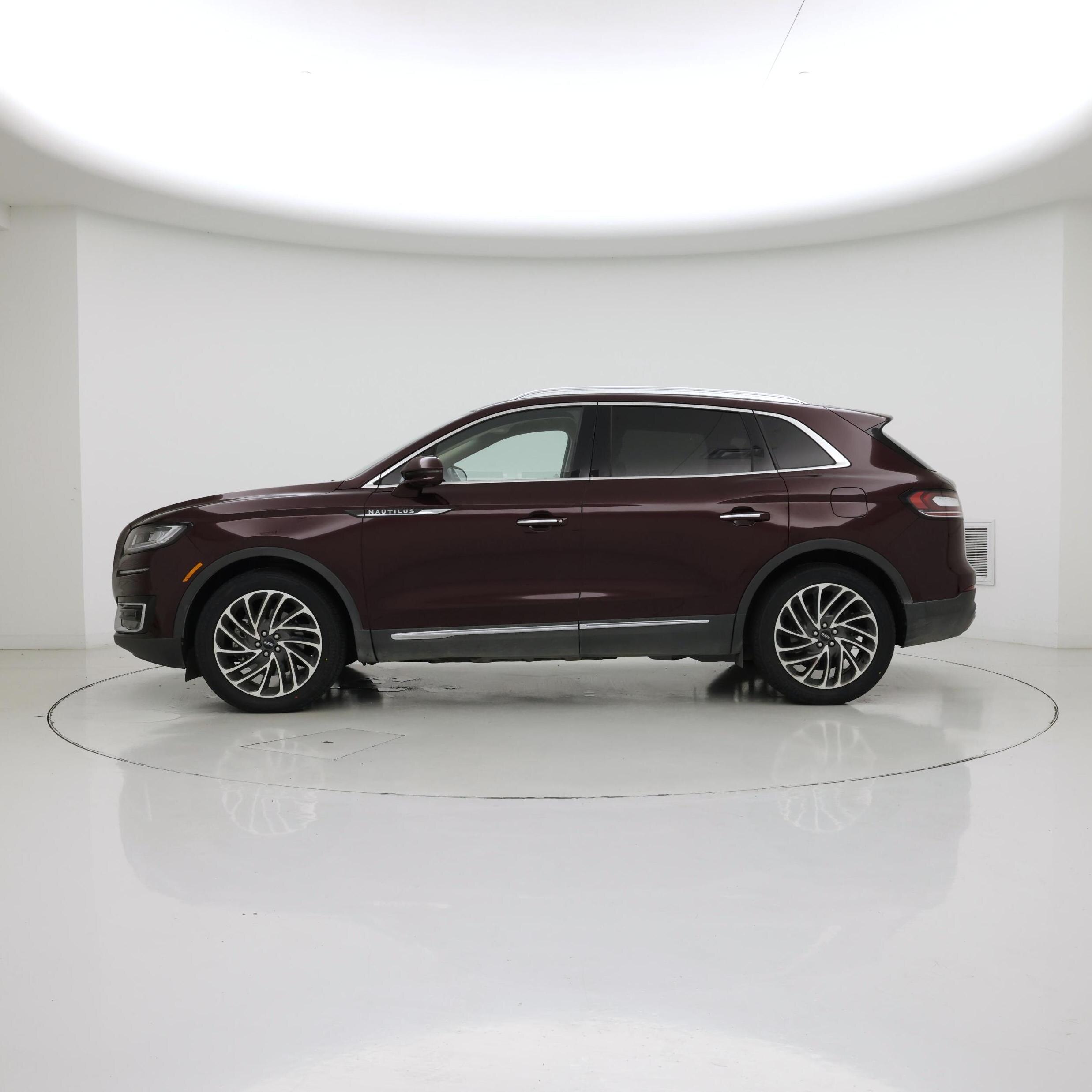 Thumbnail: 2019 Lincoln Nautilus - 3