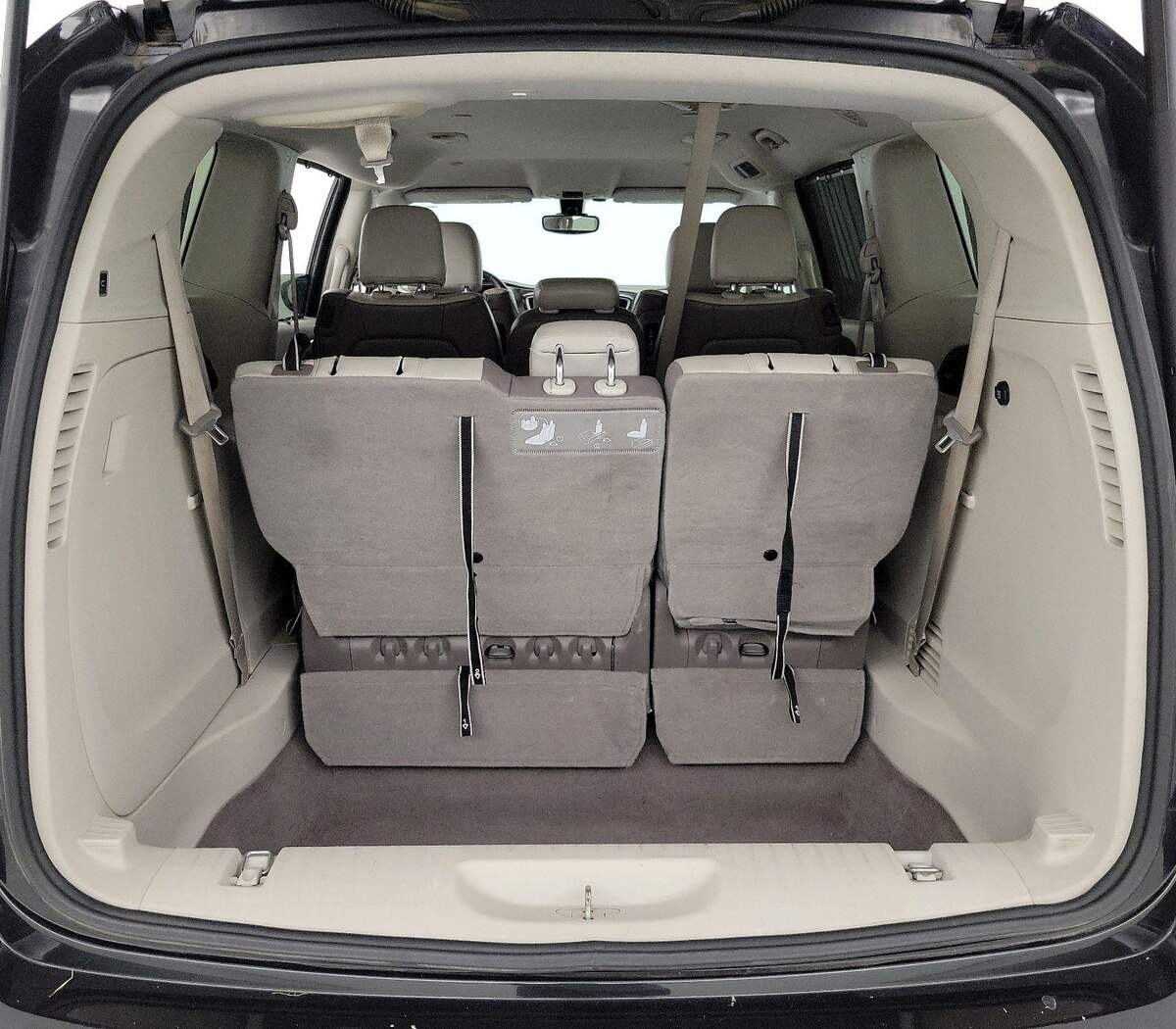 Trunk/Cargo (Seats Up)