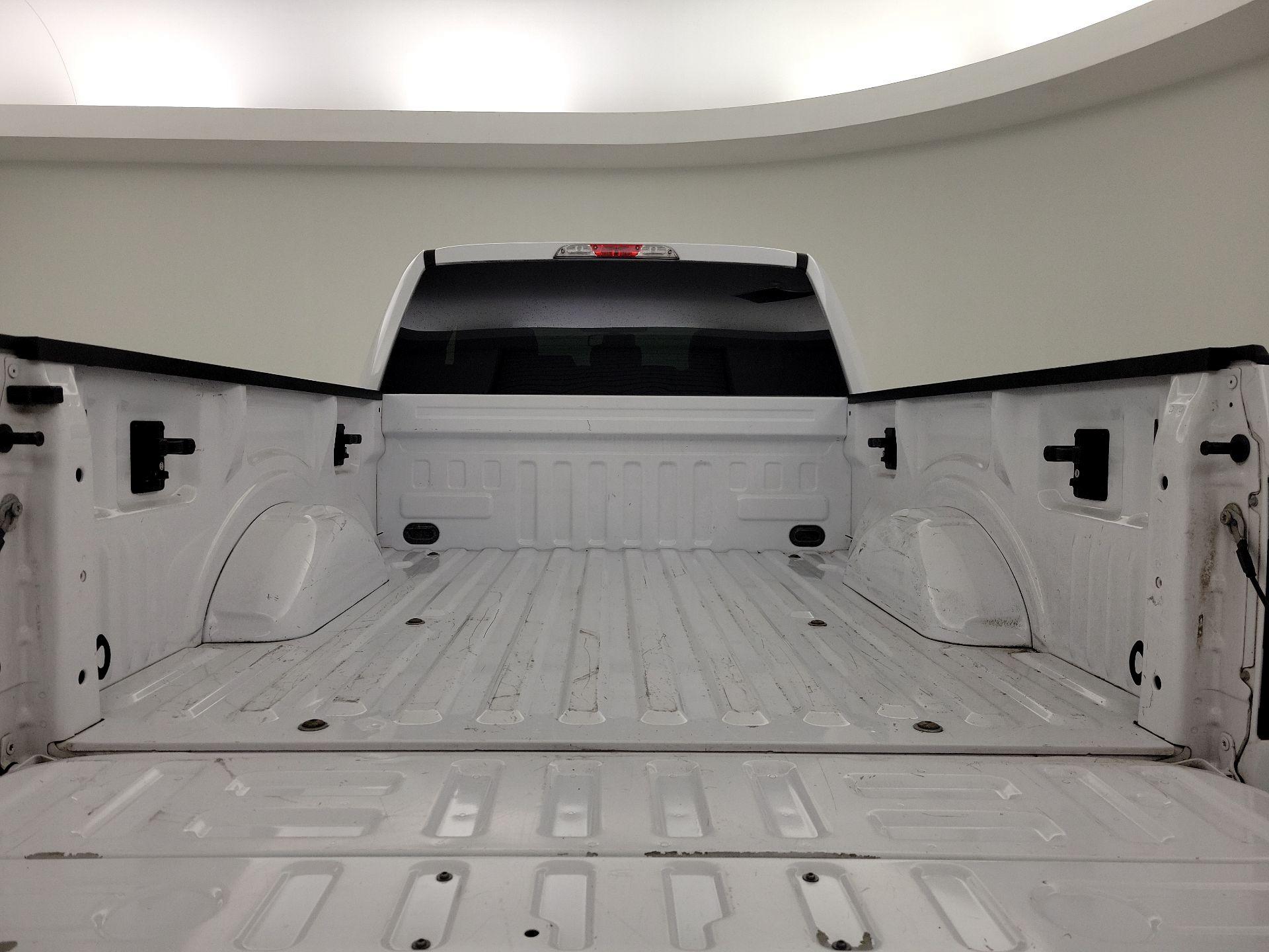 Thumbnail: 2016 Ford F-150 - 19