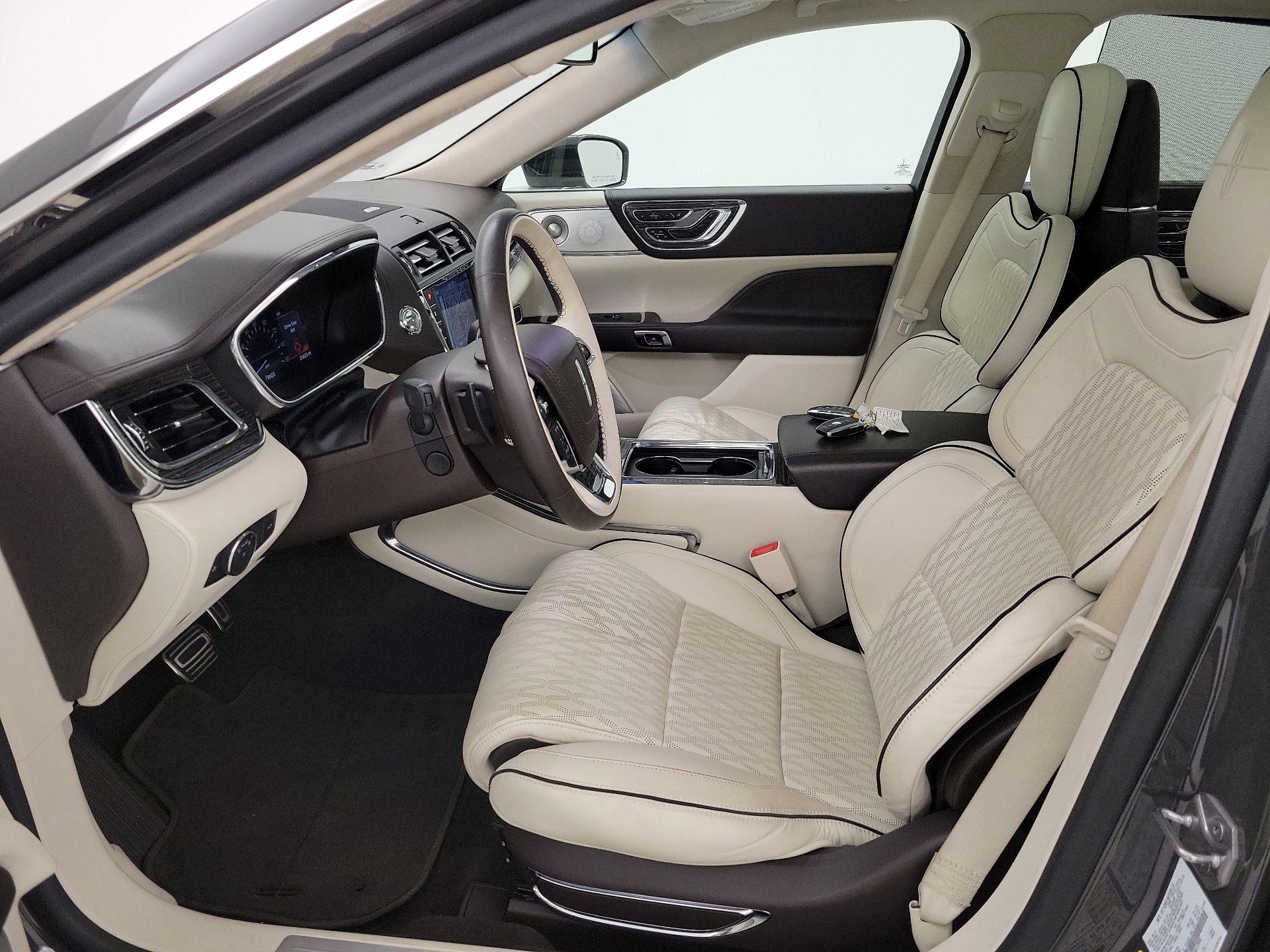 Thumbnail: 2019 Lincoln Continental - 11