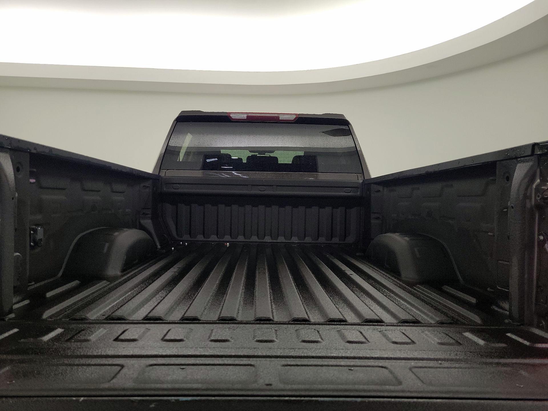 Thumbnail: 2021 Chevrolet Silverado 2500 - 19