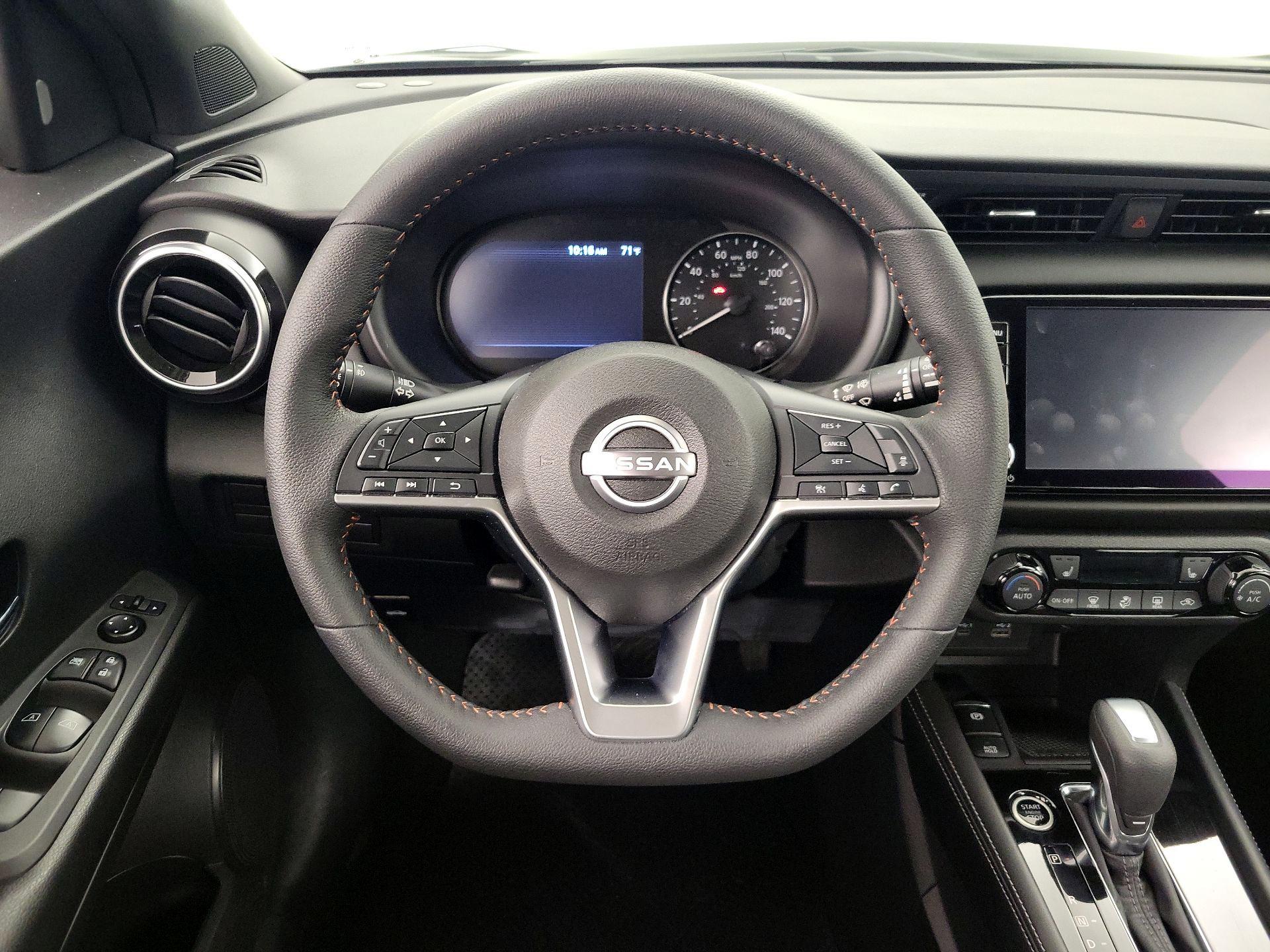 Thumbnail: 2023 Nissan Kicks - 10