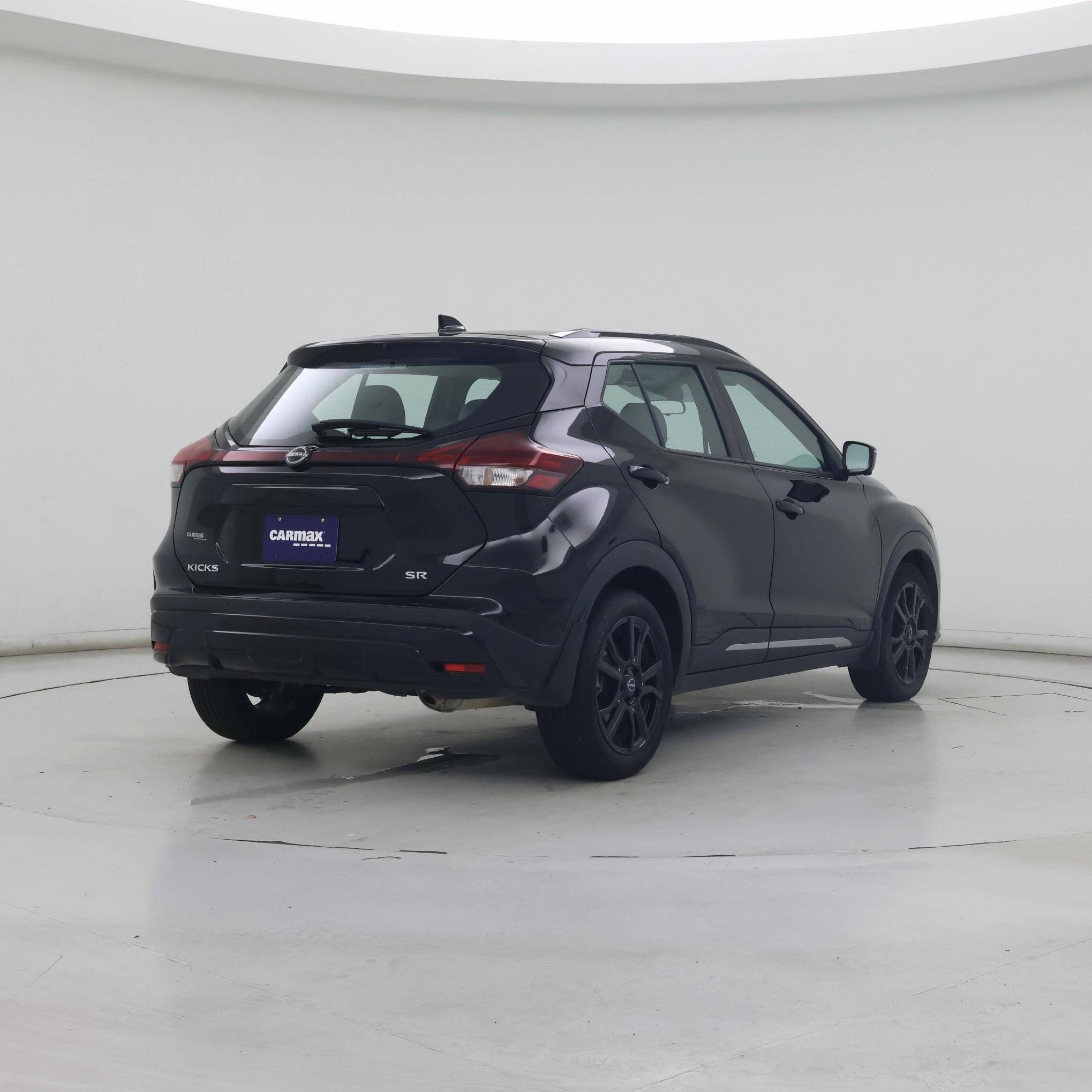 Thumbnail: 2023 Nissan Kicks - 8