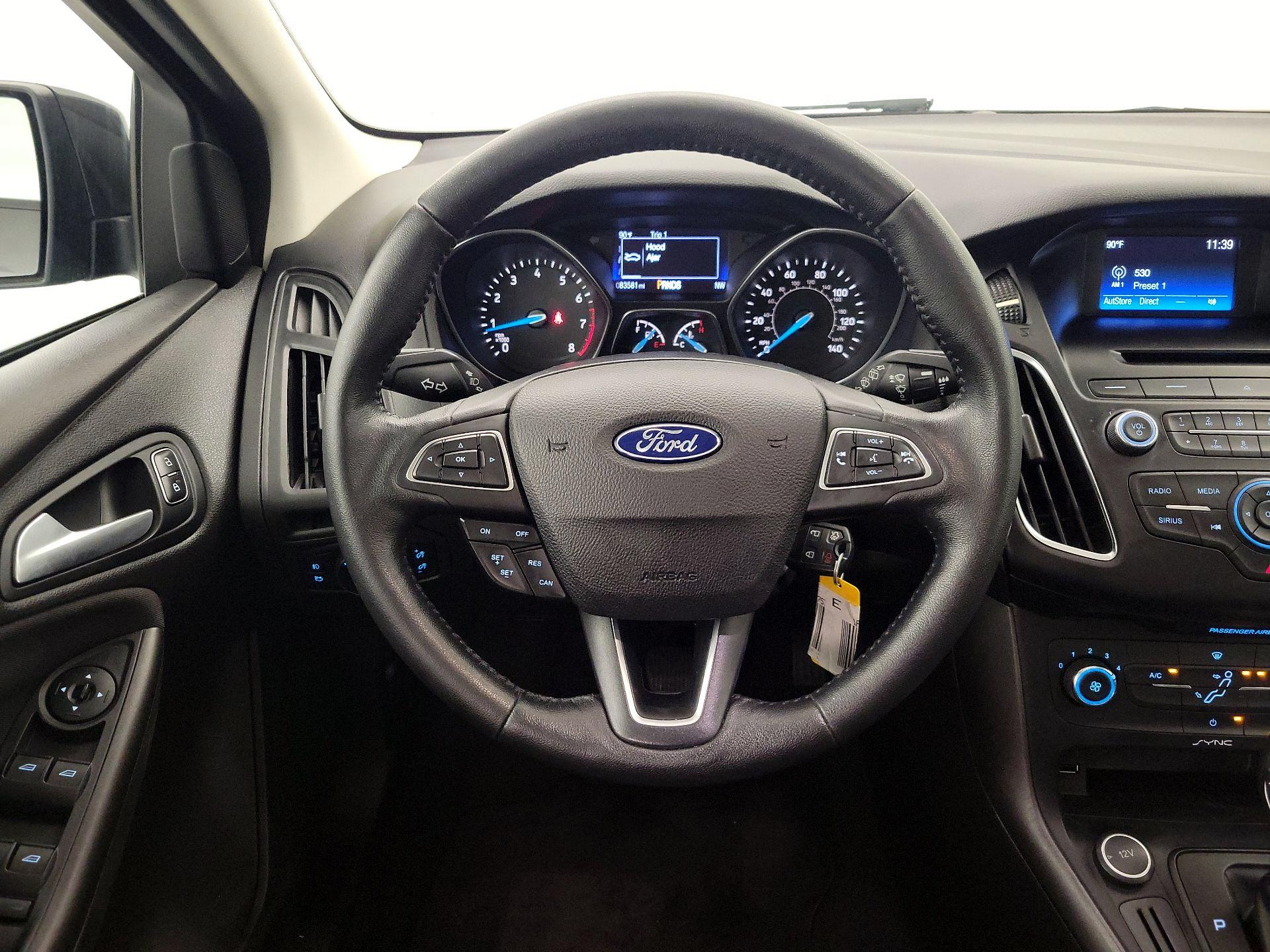 Thumbnail: 2016 Ford Focus - 10