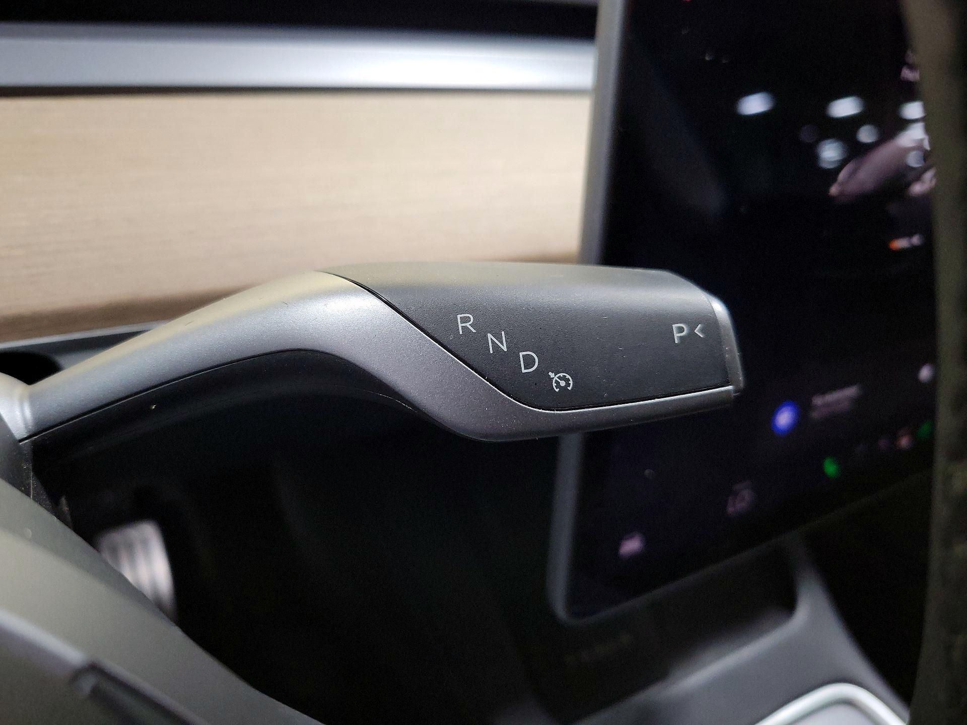 Thumbnail: 2022 Tesla Model Y - 17