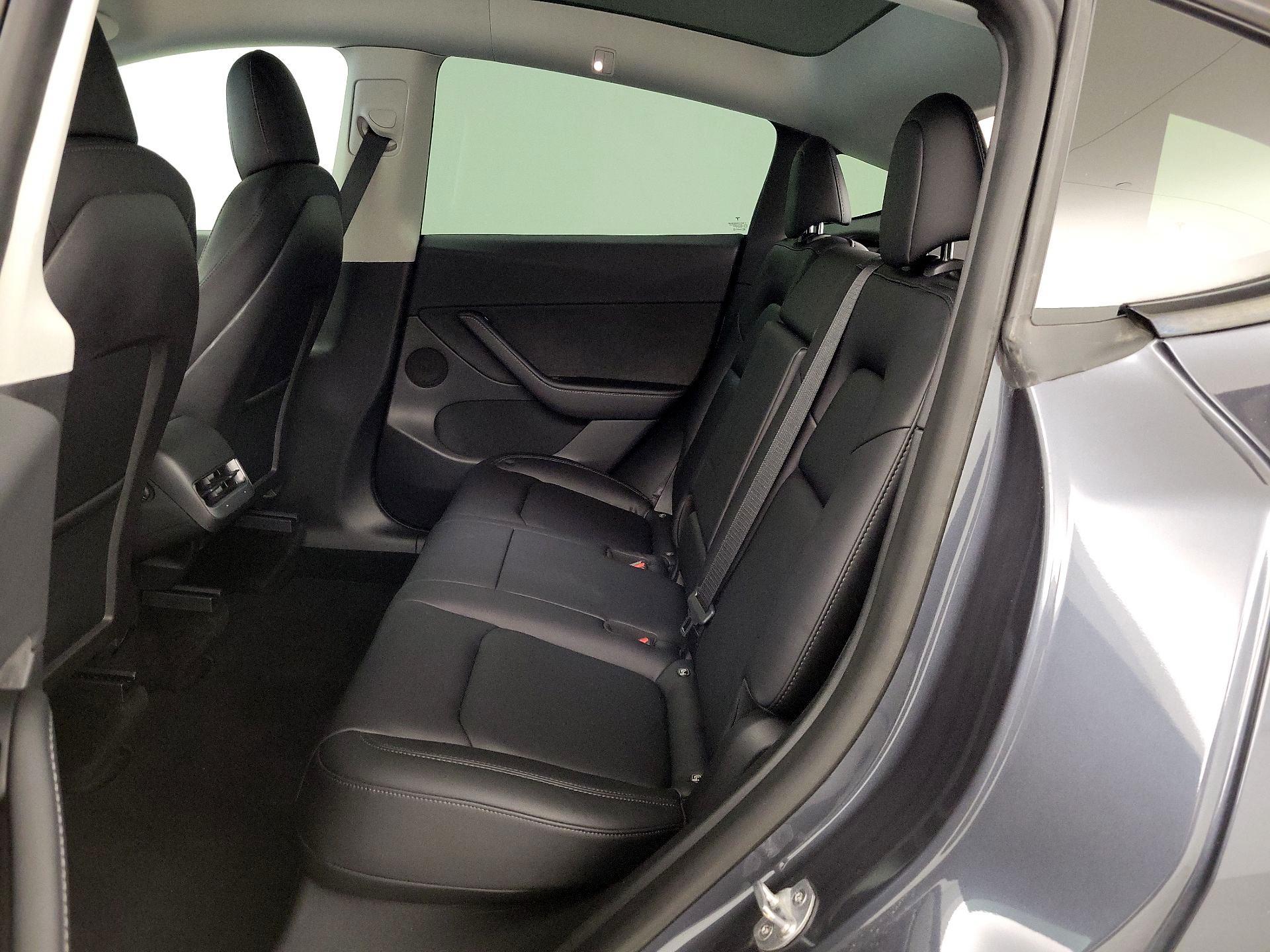 Thumbnail: 2022 Tesla Model Y - 18