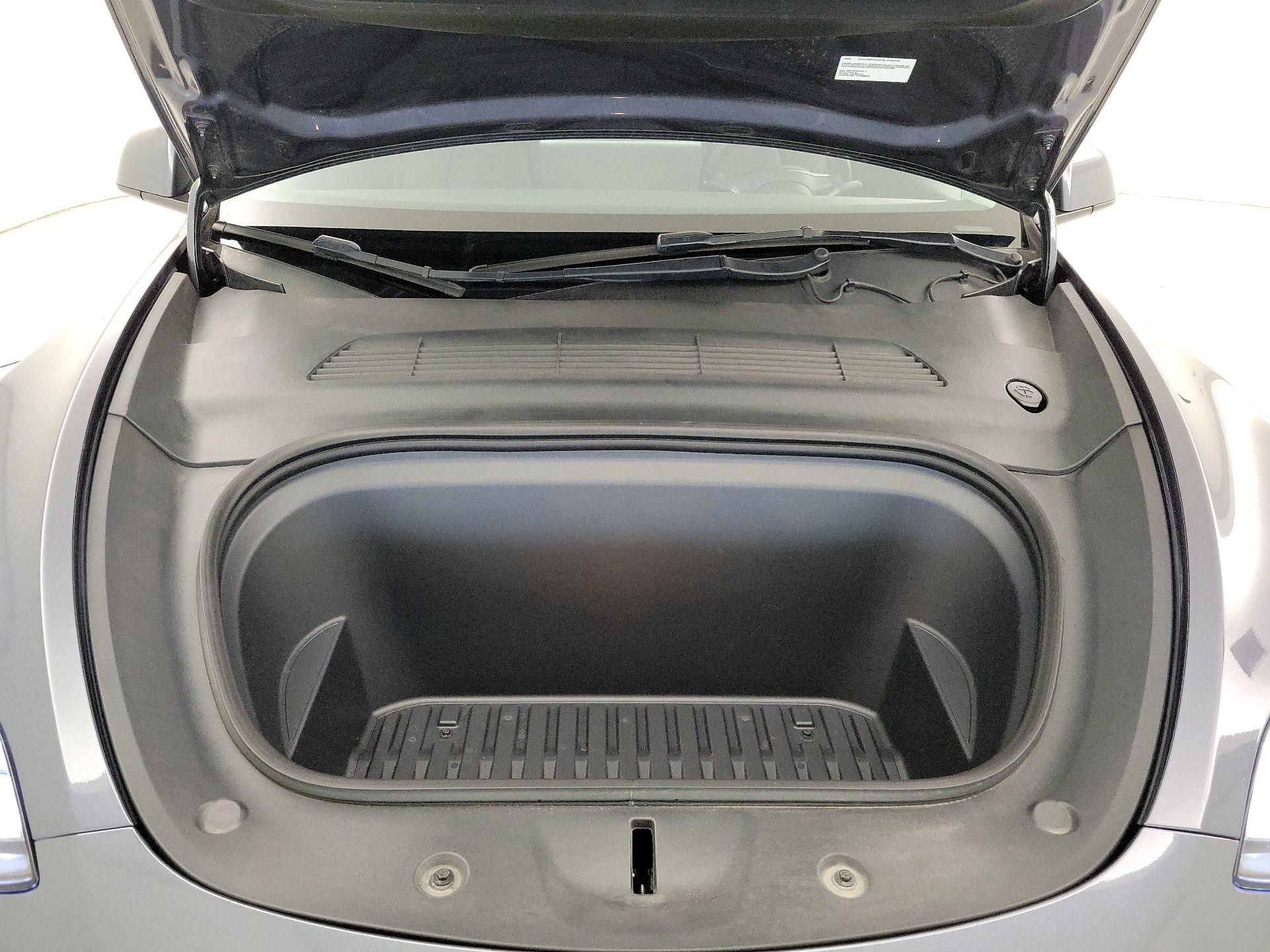 Thumbnail: 2022 Tesla Model Y - 20