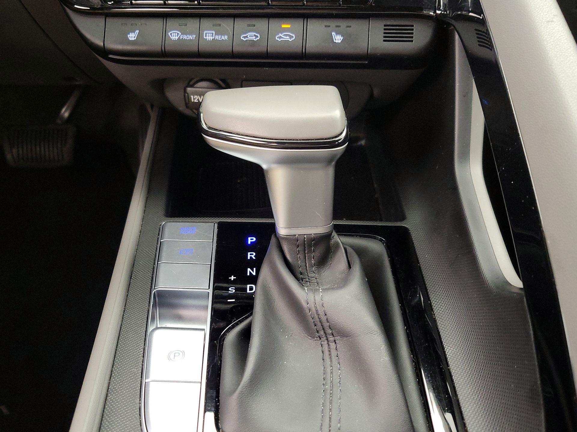 Thumbnail: 2024 Hyundai Elantra - 17