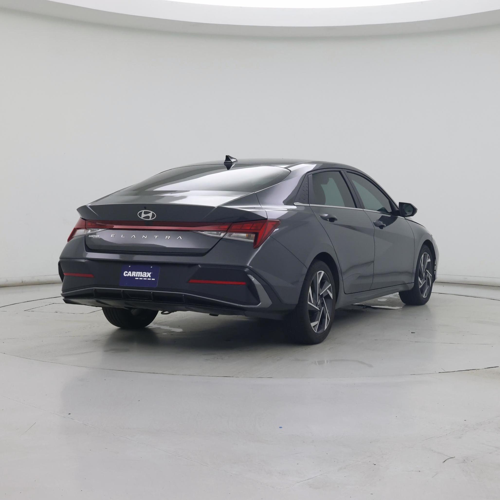Thumbnail: 2024 Hyundai Elantra - 8