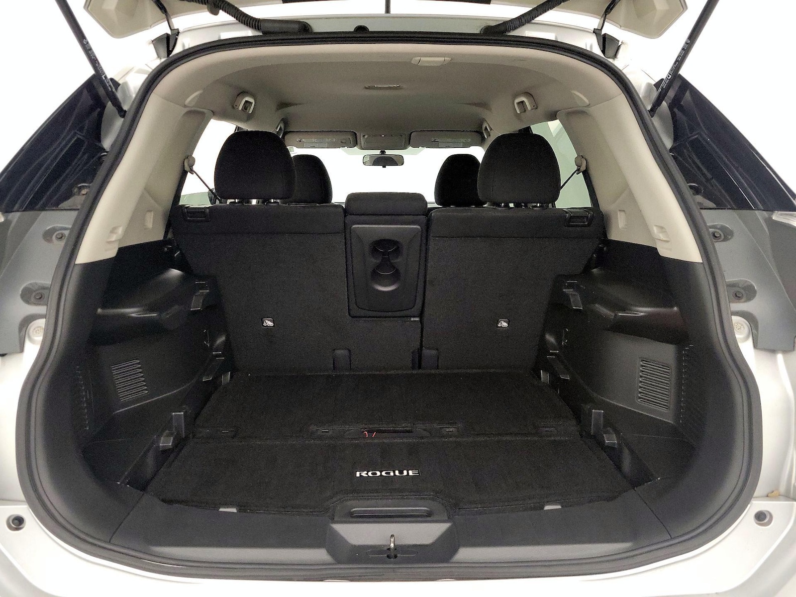 2015 Nissan Rogue SV - Photo 19