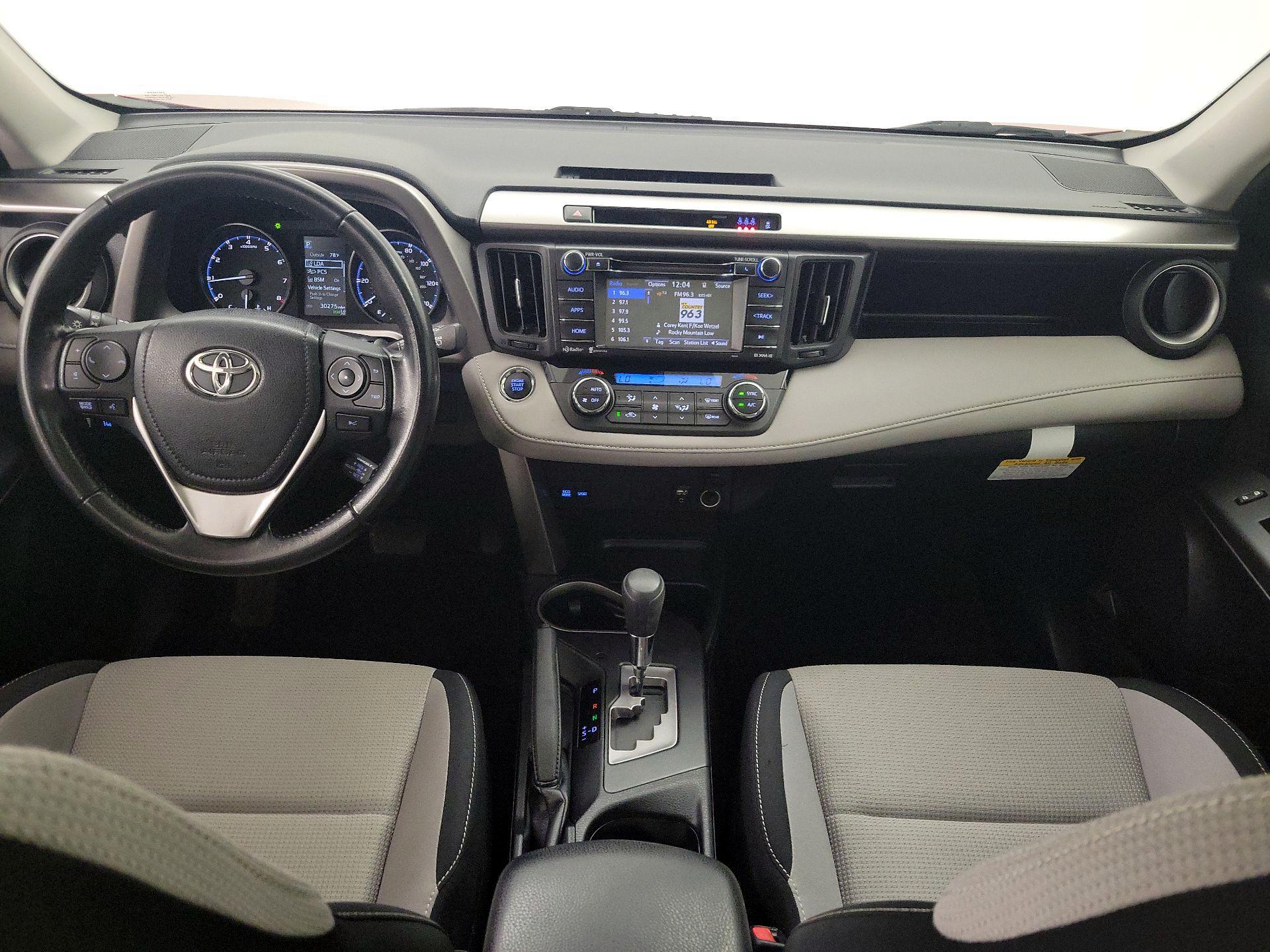 Thumbnail: 2017 Toyota RAV4 - 9