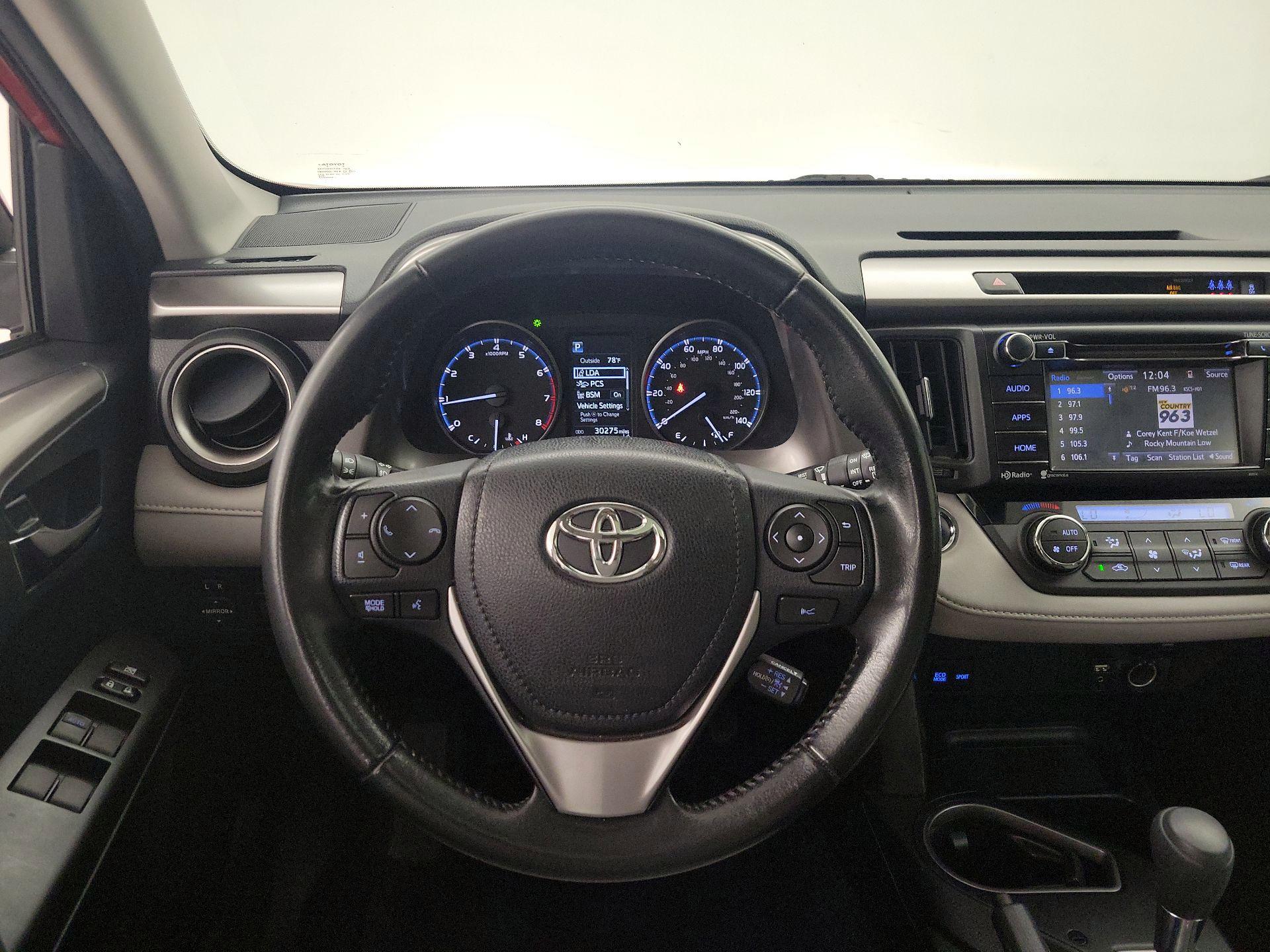Thumbnail: 2017 Toyota RAV4 - 10