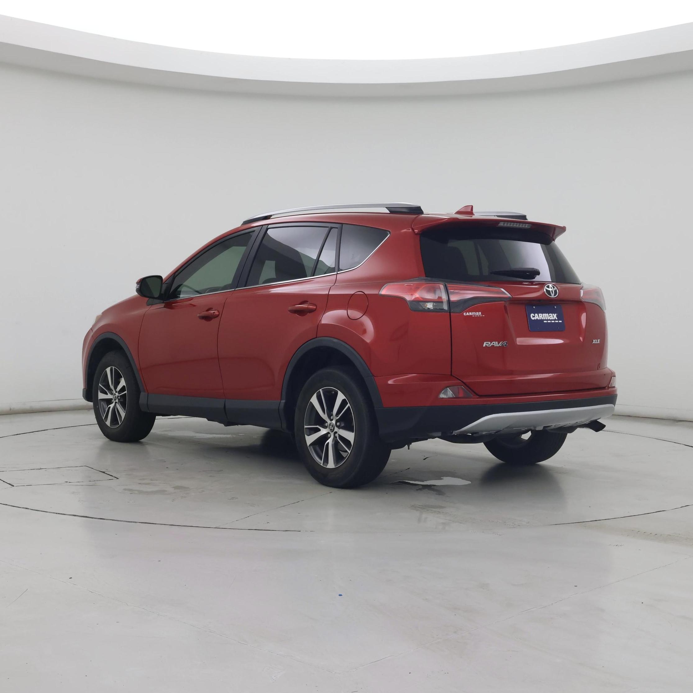 Thumbnail: 2017 Toyota RAV4 - 2