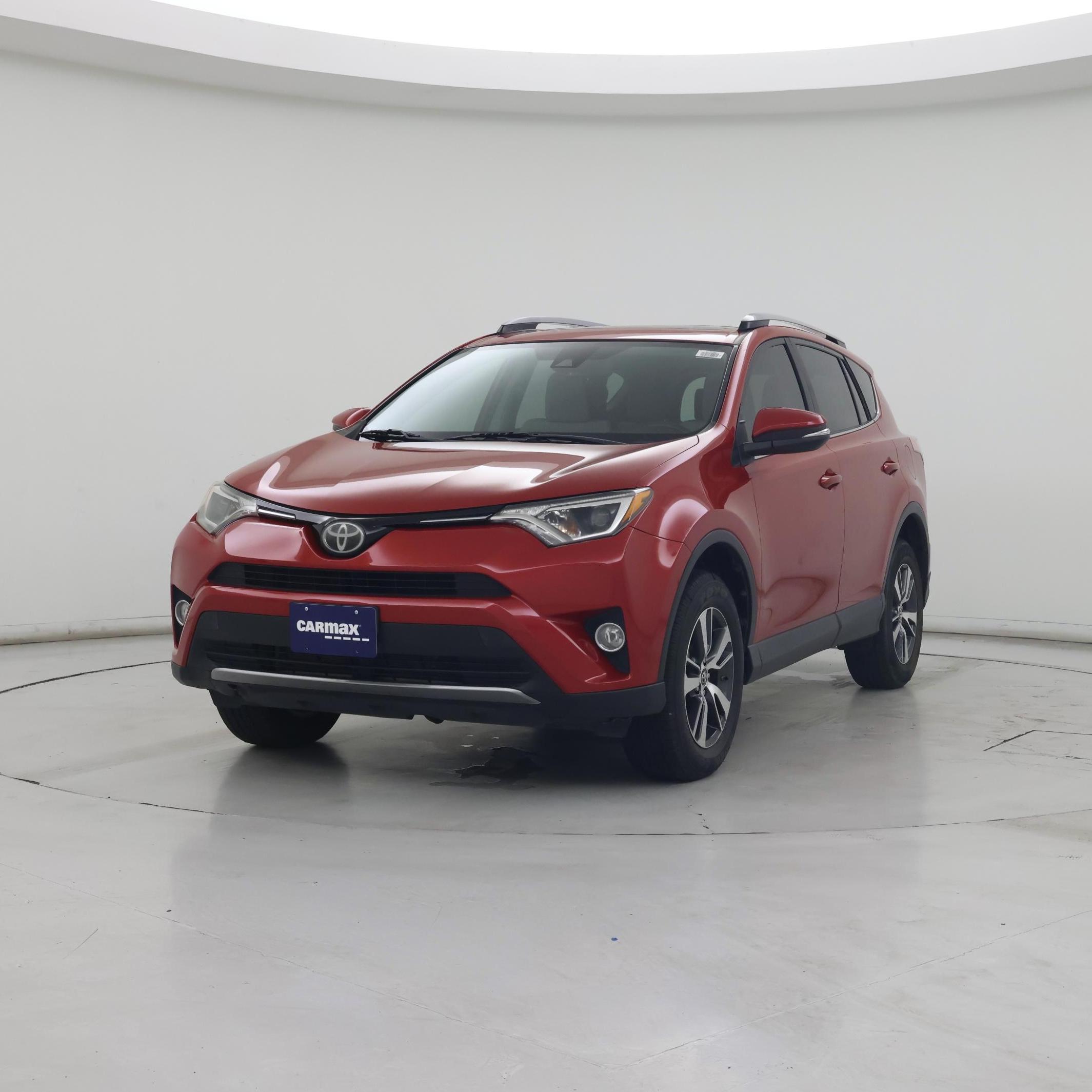 Thumbnail: 2017 Toyota RAV4 - 4
