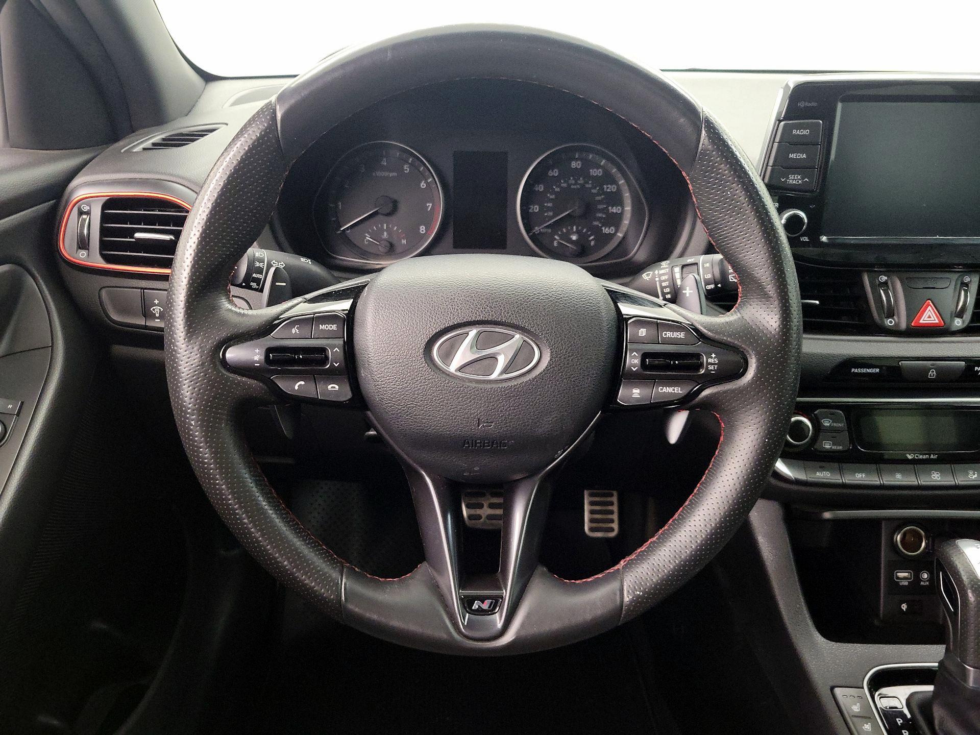 Thumbnail: 2020 Hyundai Elantra - 10