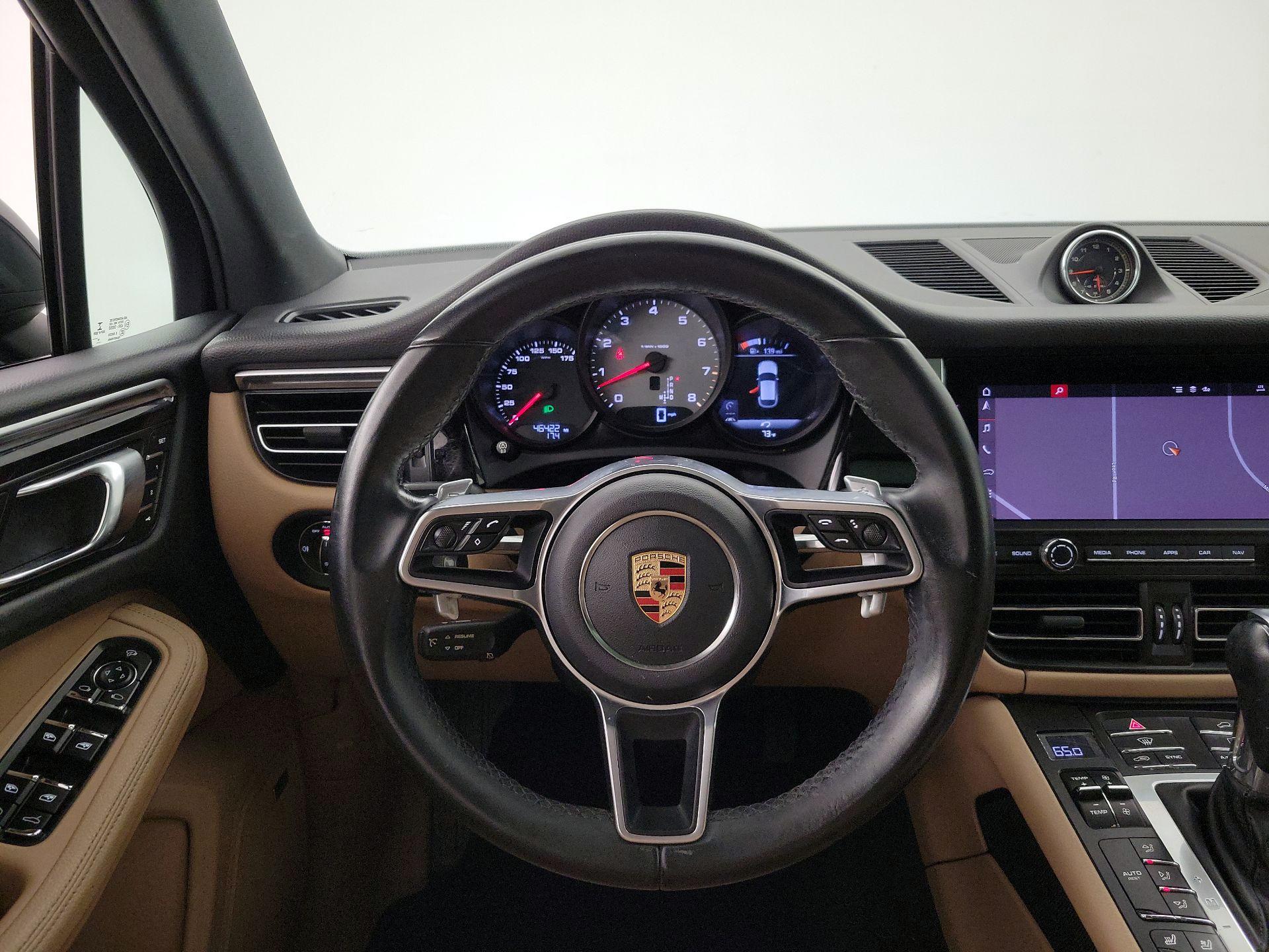 Thumbnail: 2020 Porsche Macan - 10