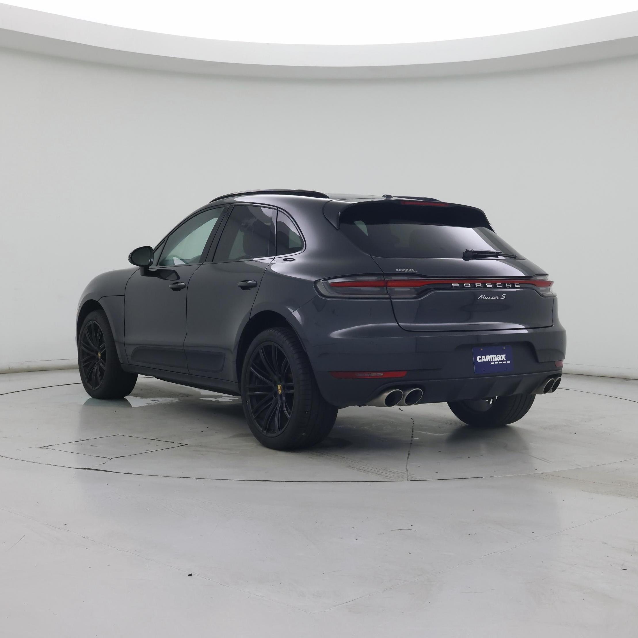 Thumbnail: 2020 Porsche Macan - 2