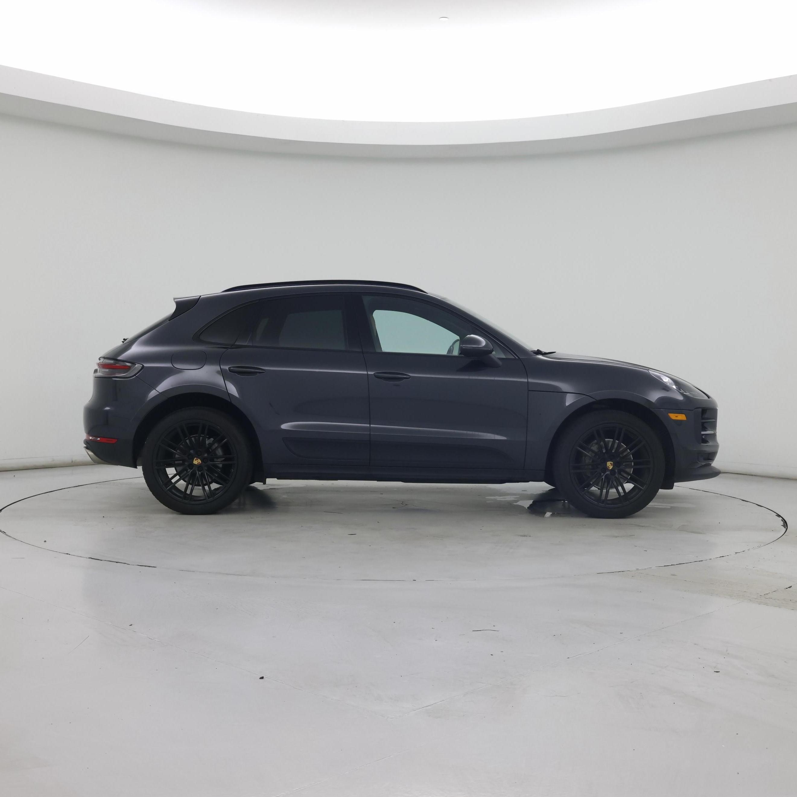 Thumbnail: 2020 Porsche Macan - 7