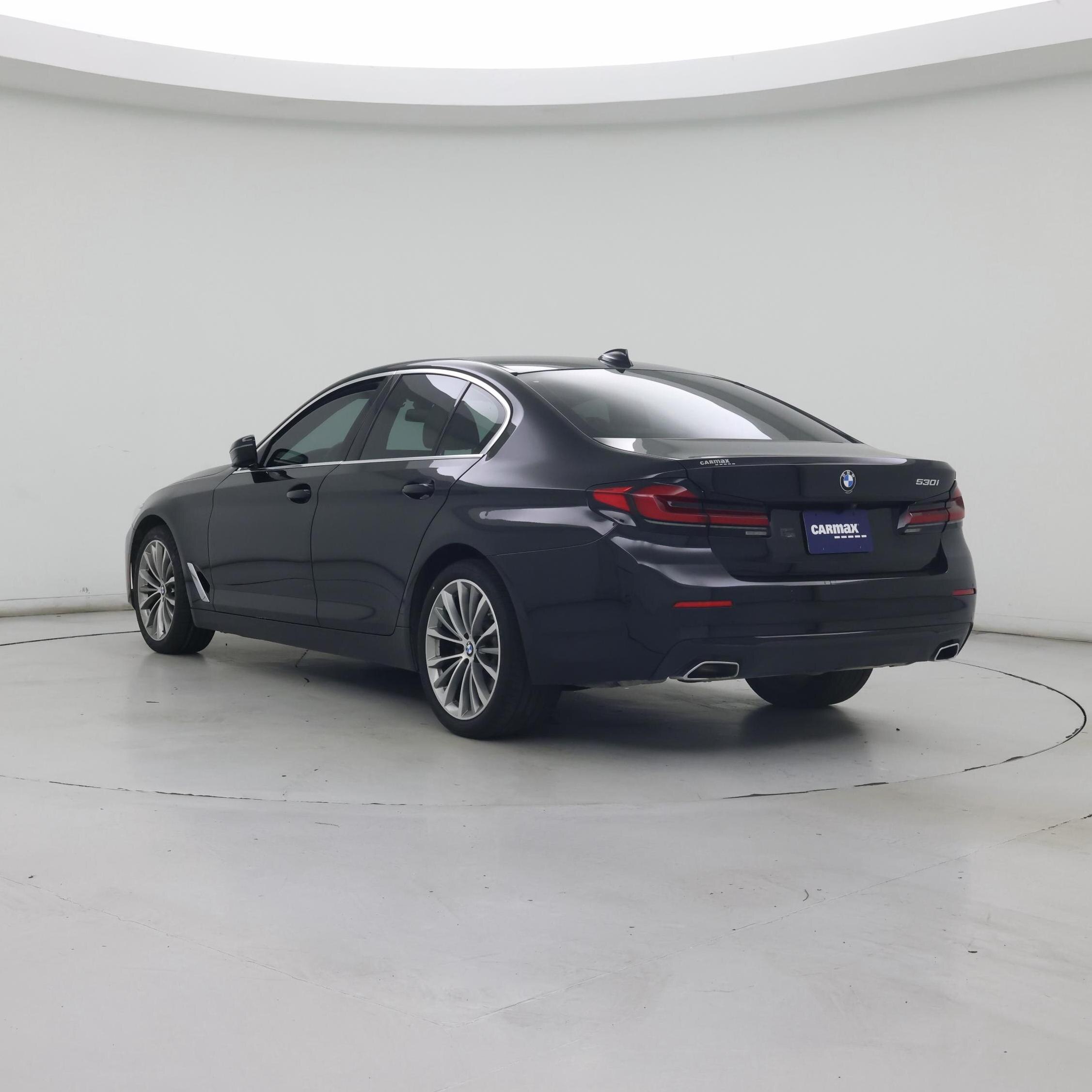Thumbnail: 2023 BMW 5 Series - 2