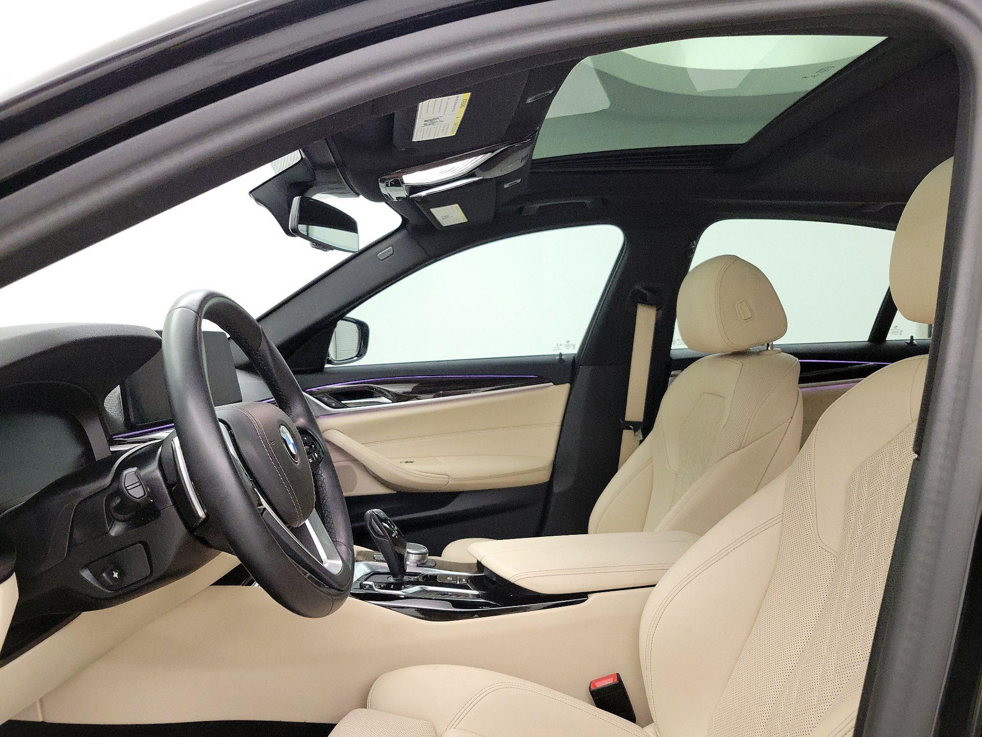 Thumbnail: 2023 BMW 5 Series - 19