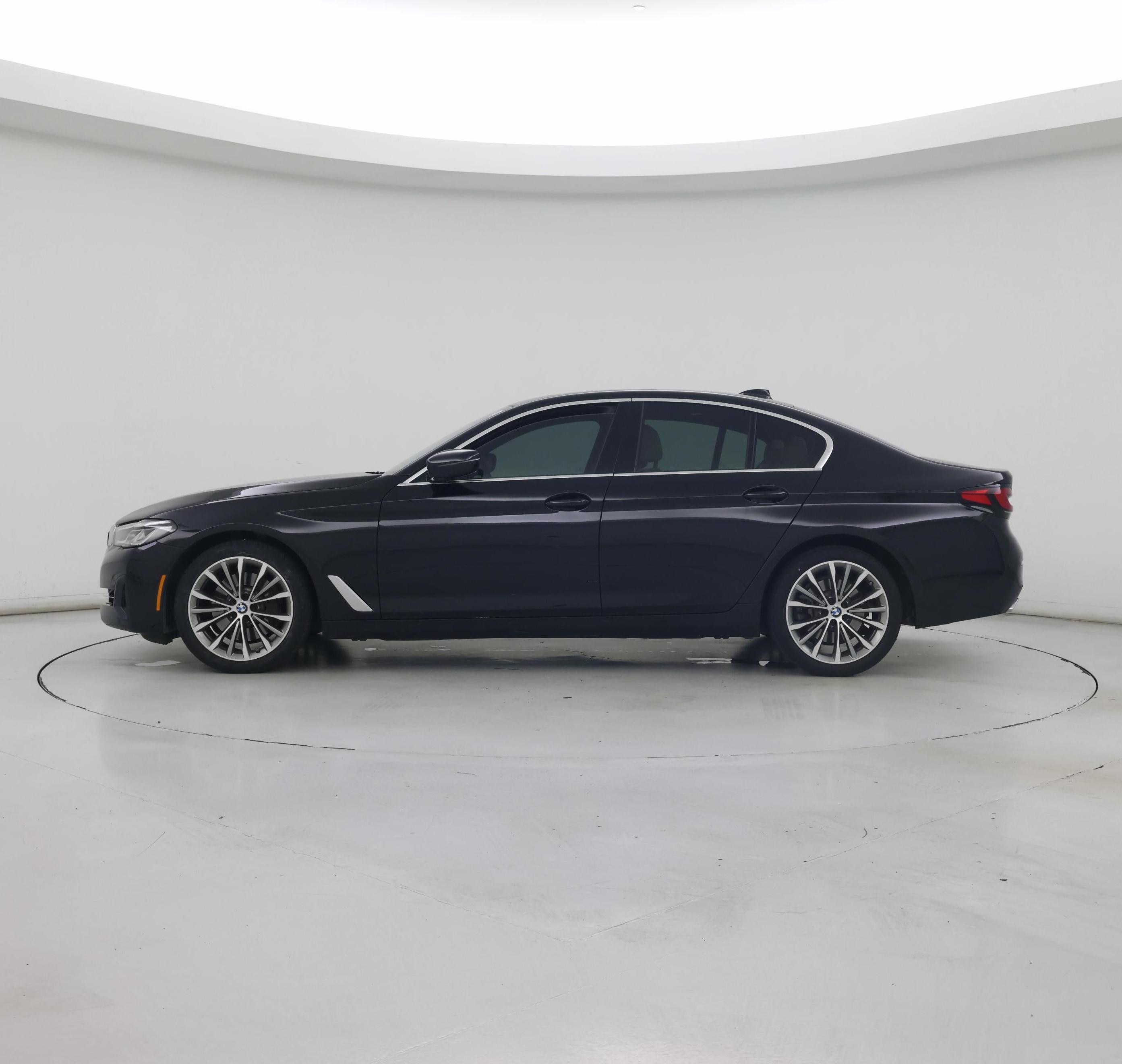 Thumbnail: 2023 BMW 5 Series - 3