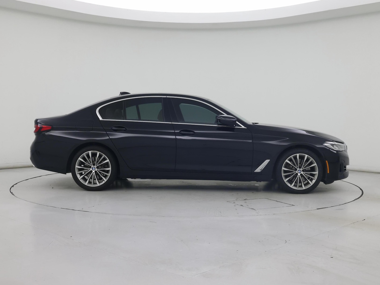 2023 BMW 5 Series 530i - Photo 8