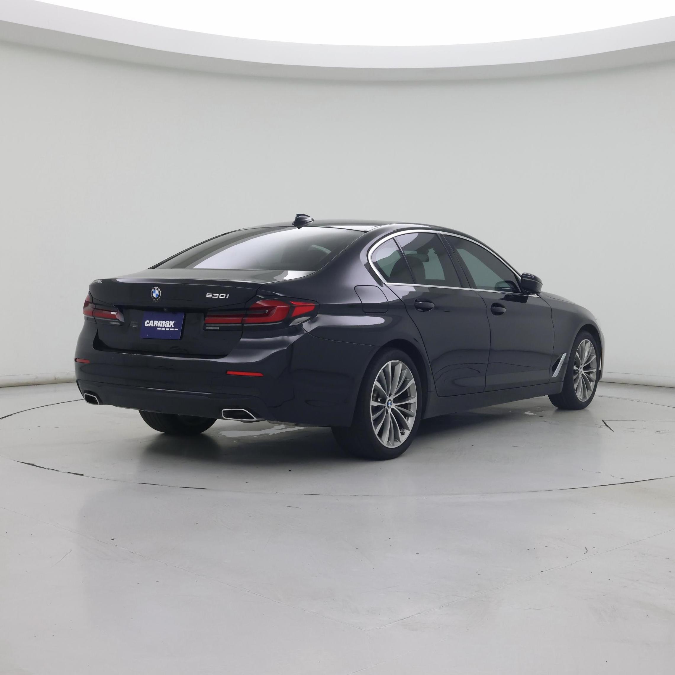 Thumbnail: 2023 BMW 5 Series - 8