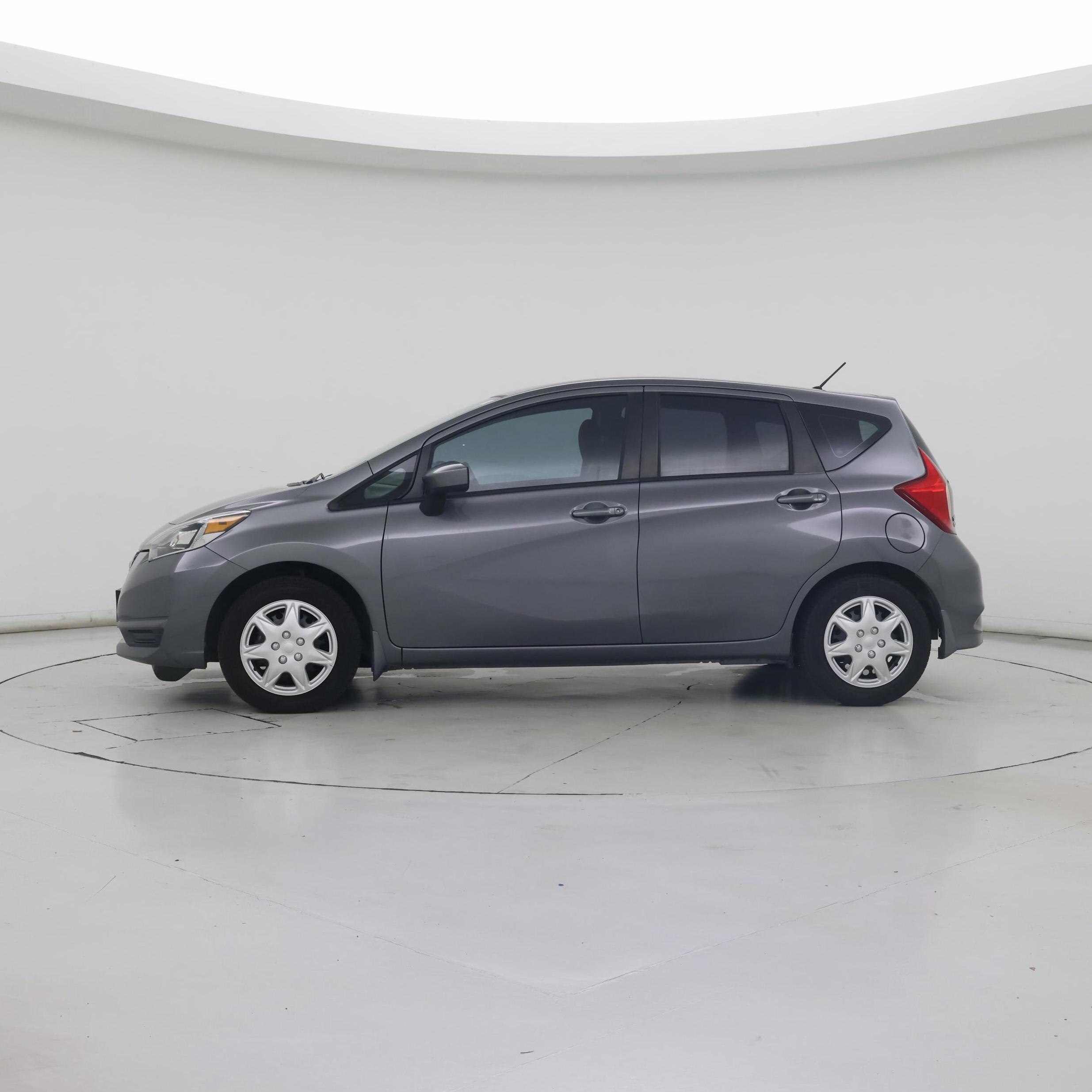 Thumbnail: 2017 Nissan Versa Note - 3