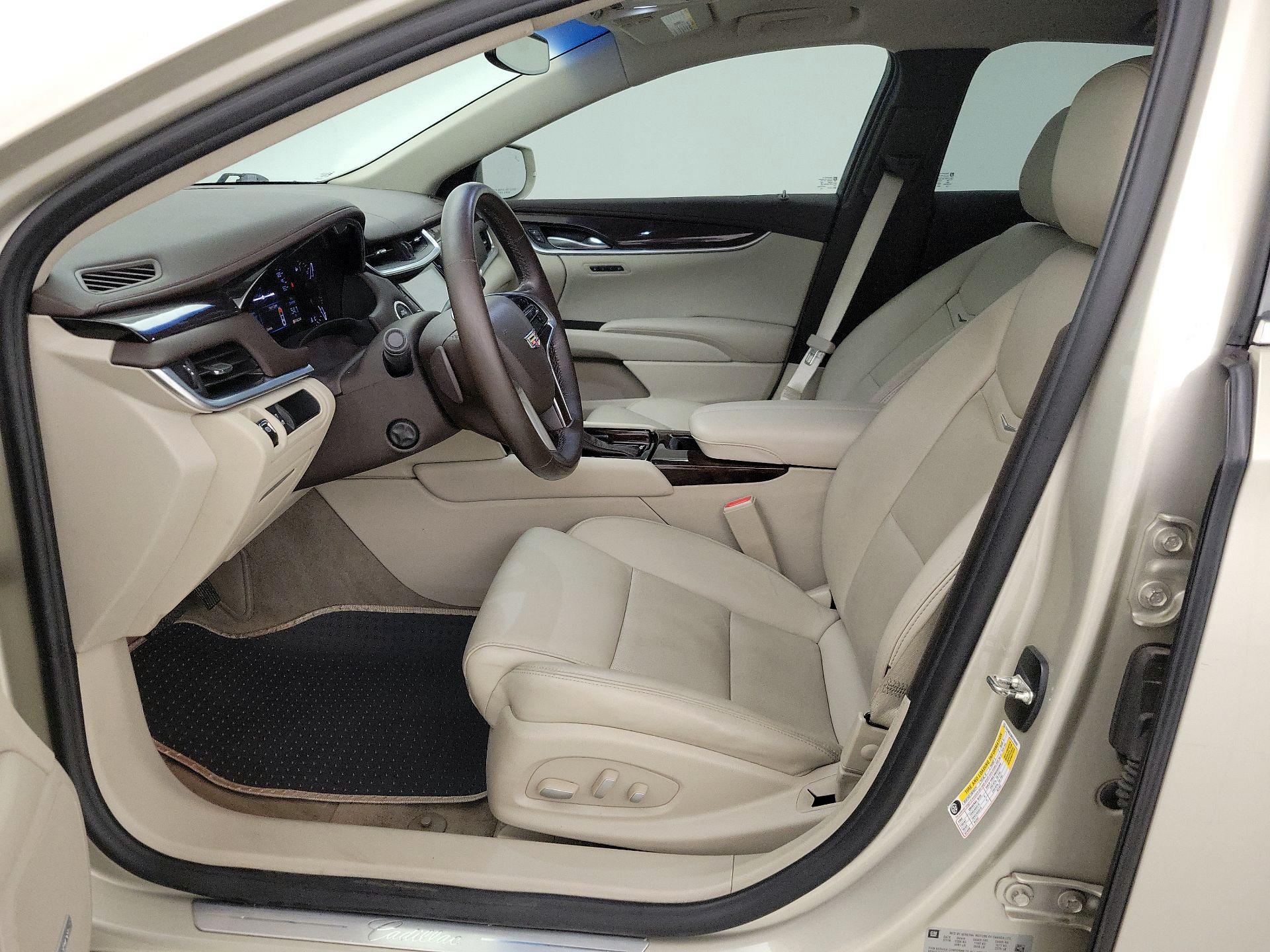Thumbnail: 2016 Cadillac XTS - 11