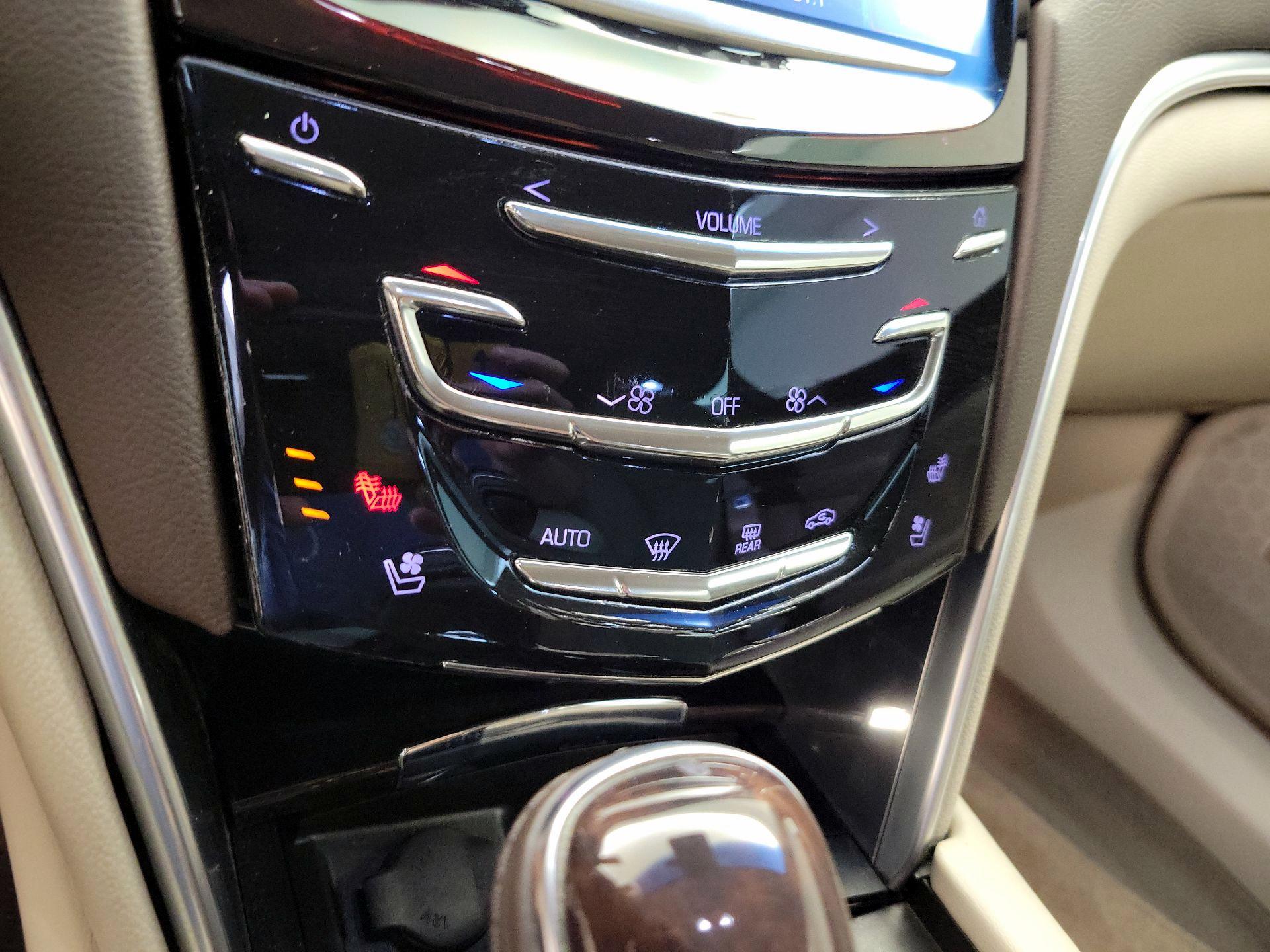 Thumbnail: 2016 Cadillac XTS - 16