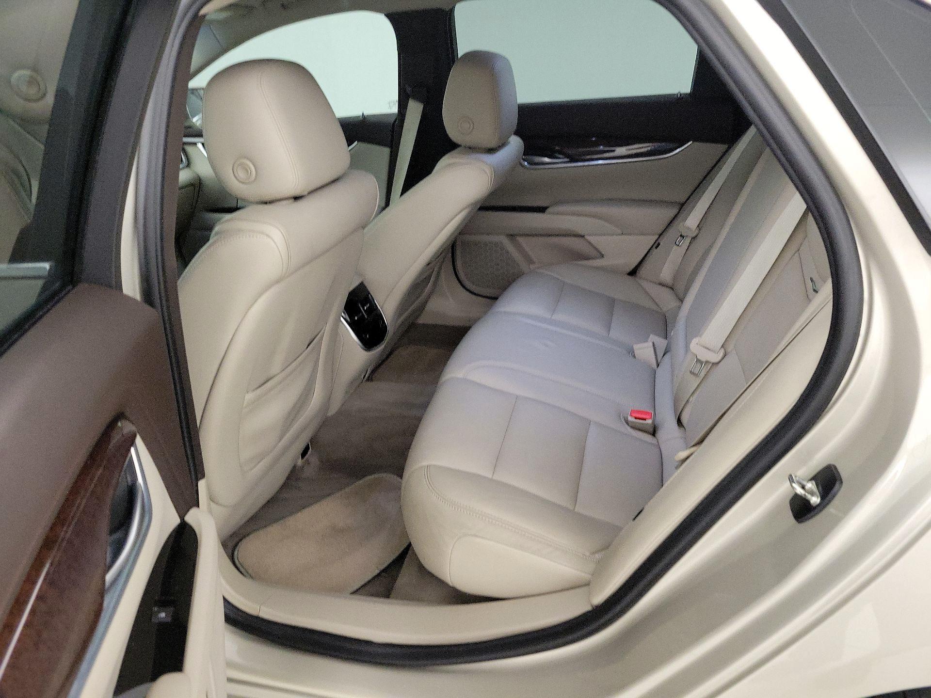 Thumbnail: 2016 Cadillac XTS - 19