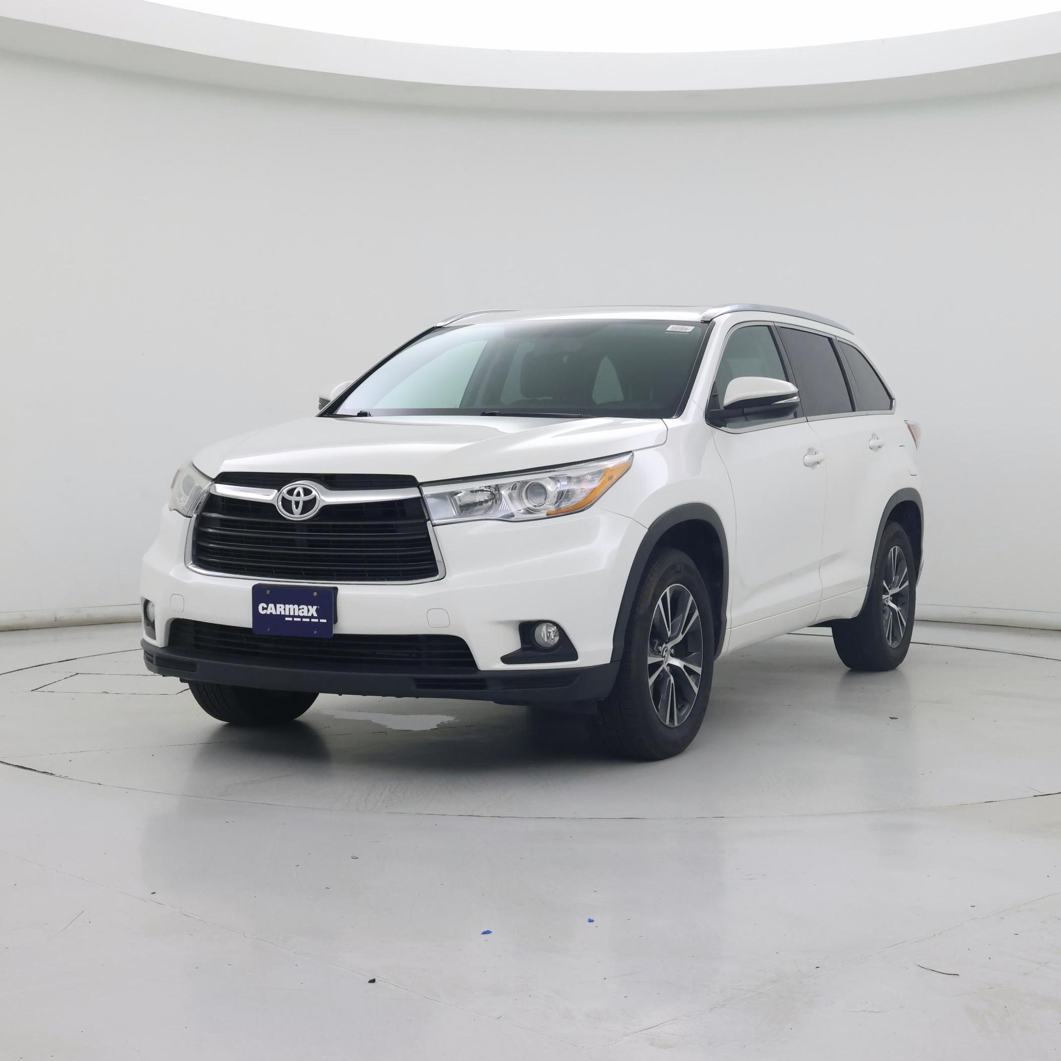 Thumbnail: 2016 Toyota Highlander - 4