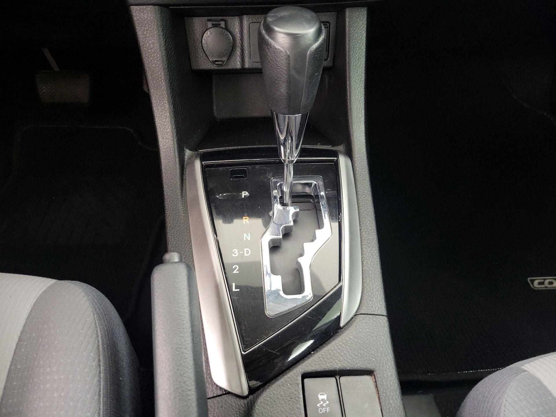 Thumbnail: 2014 Toyota Corolla - 16